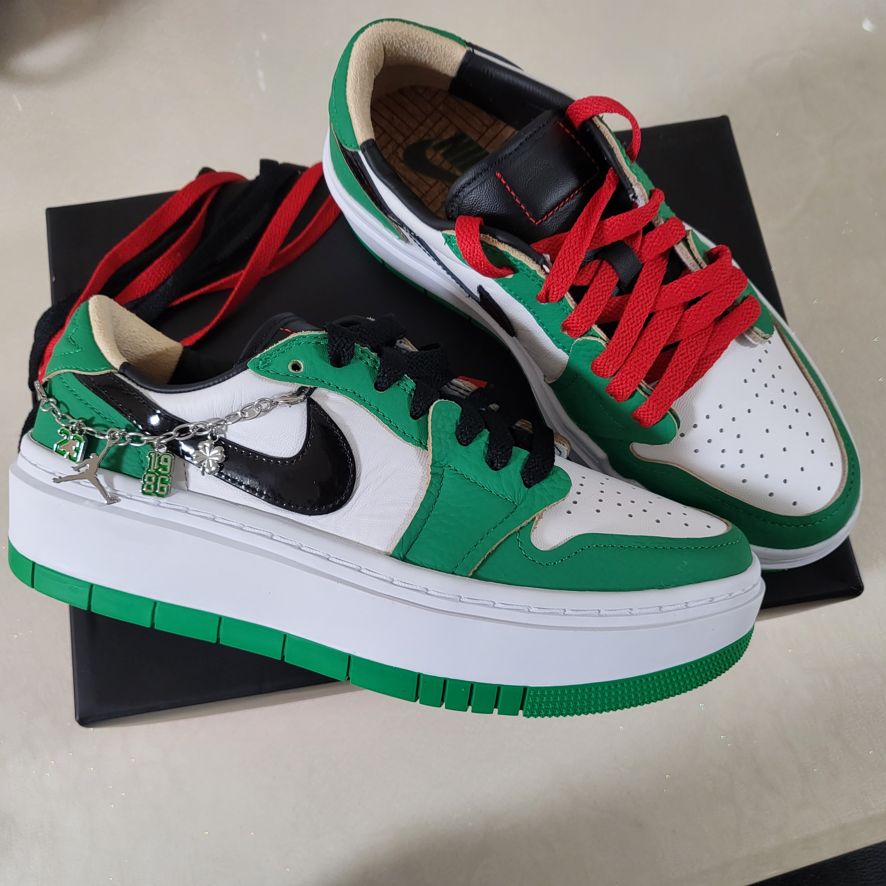 (W) Jordan 1 Elevate Low SE Lucky Green 착용 스타일