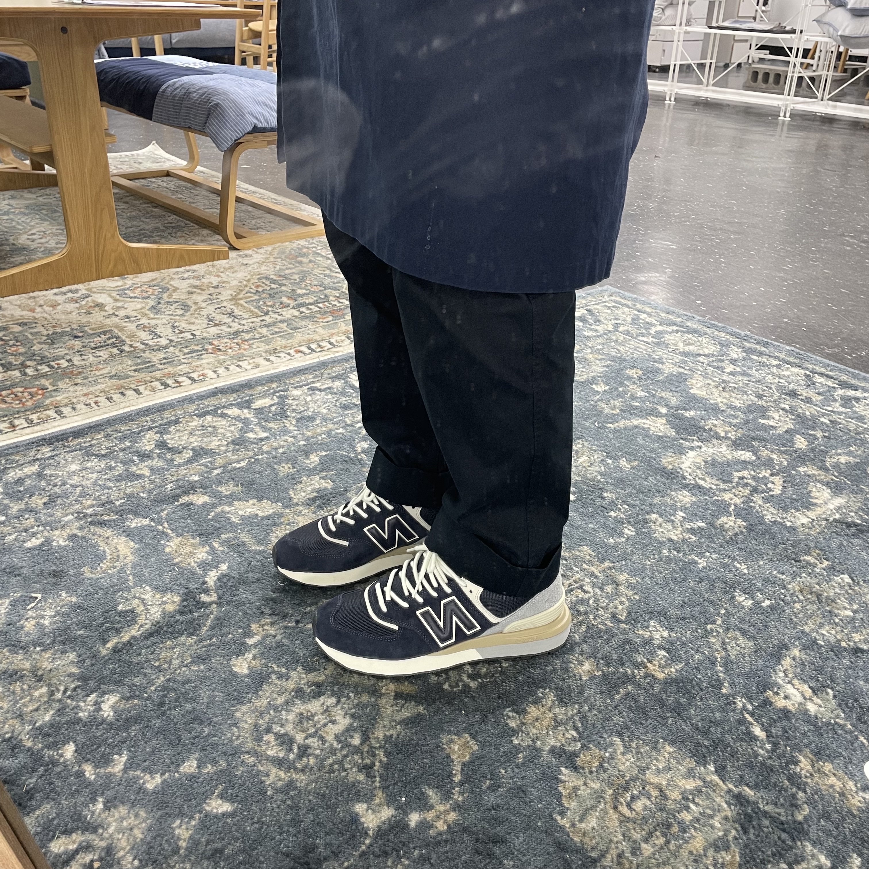 New Balance 574 Legacy Blue Navy 착용 스타일 - 1