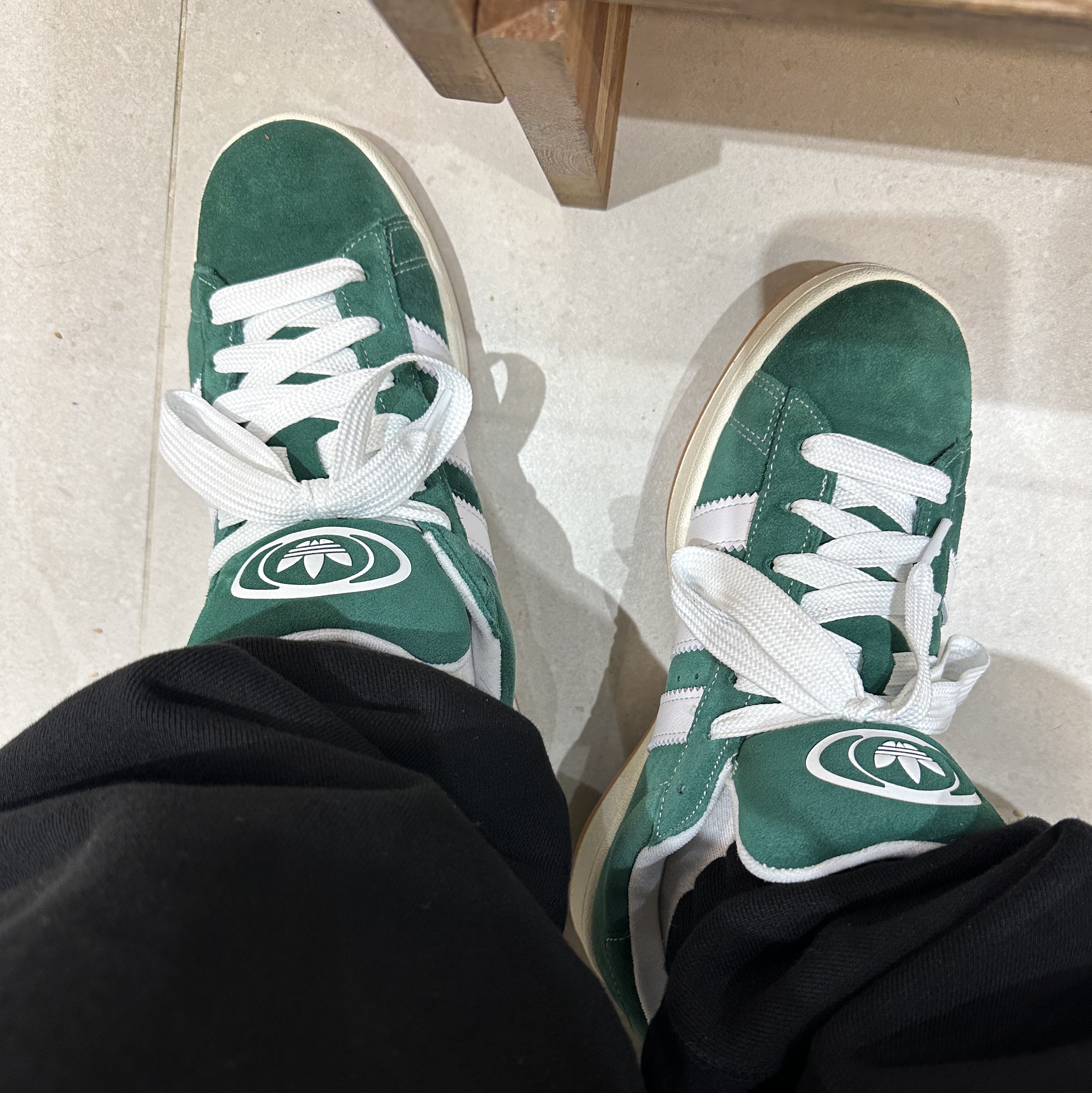 Adidas Campus 00s St Forest Glade 착용 스타일 - 1
