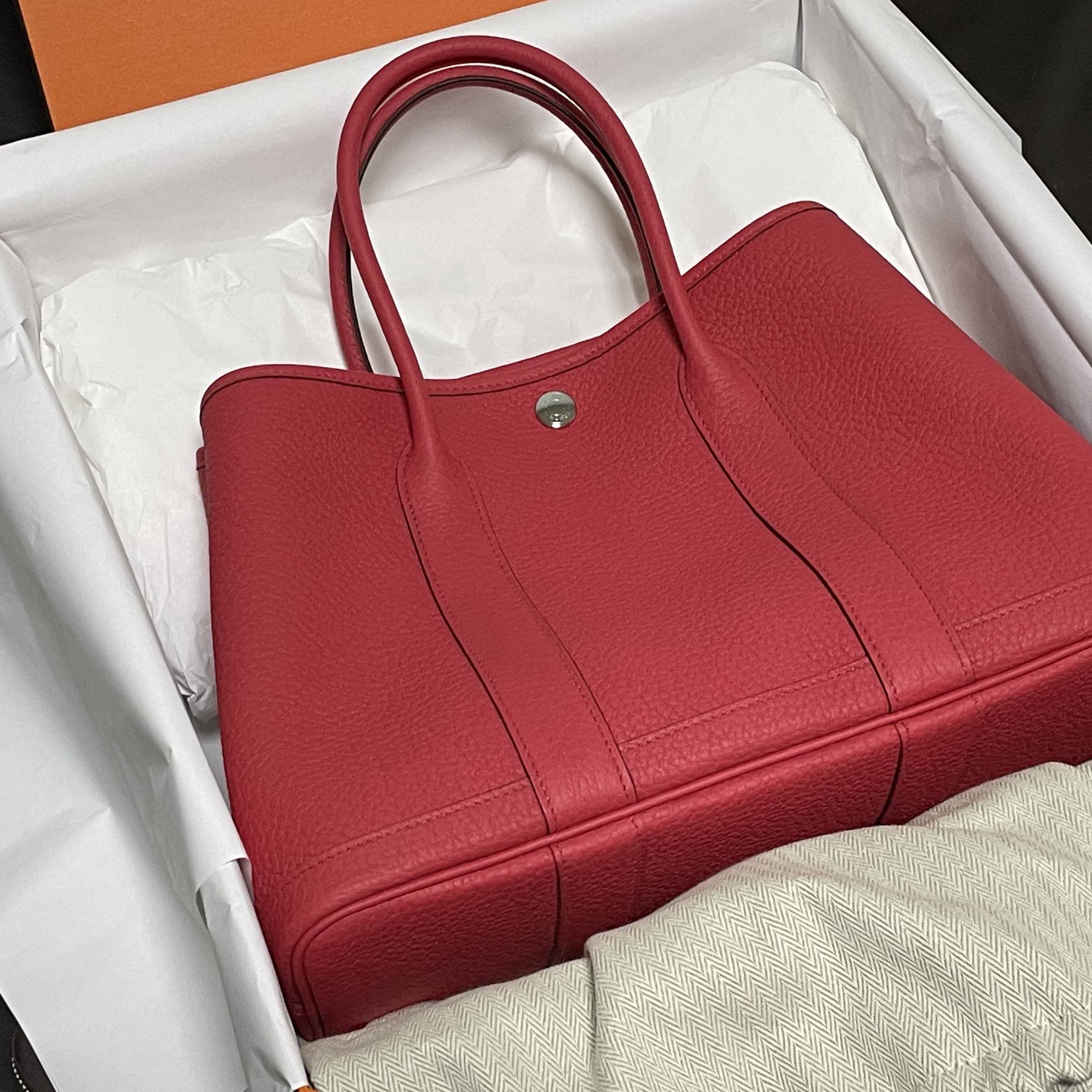 Hermes Garden Party 30 Bag Negonda & Palladium Bougainvillier 착용 스타일