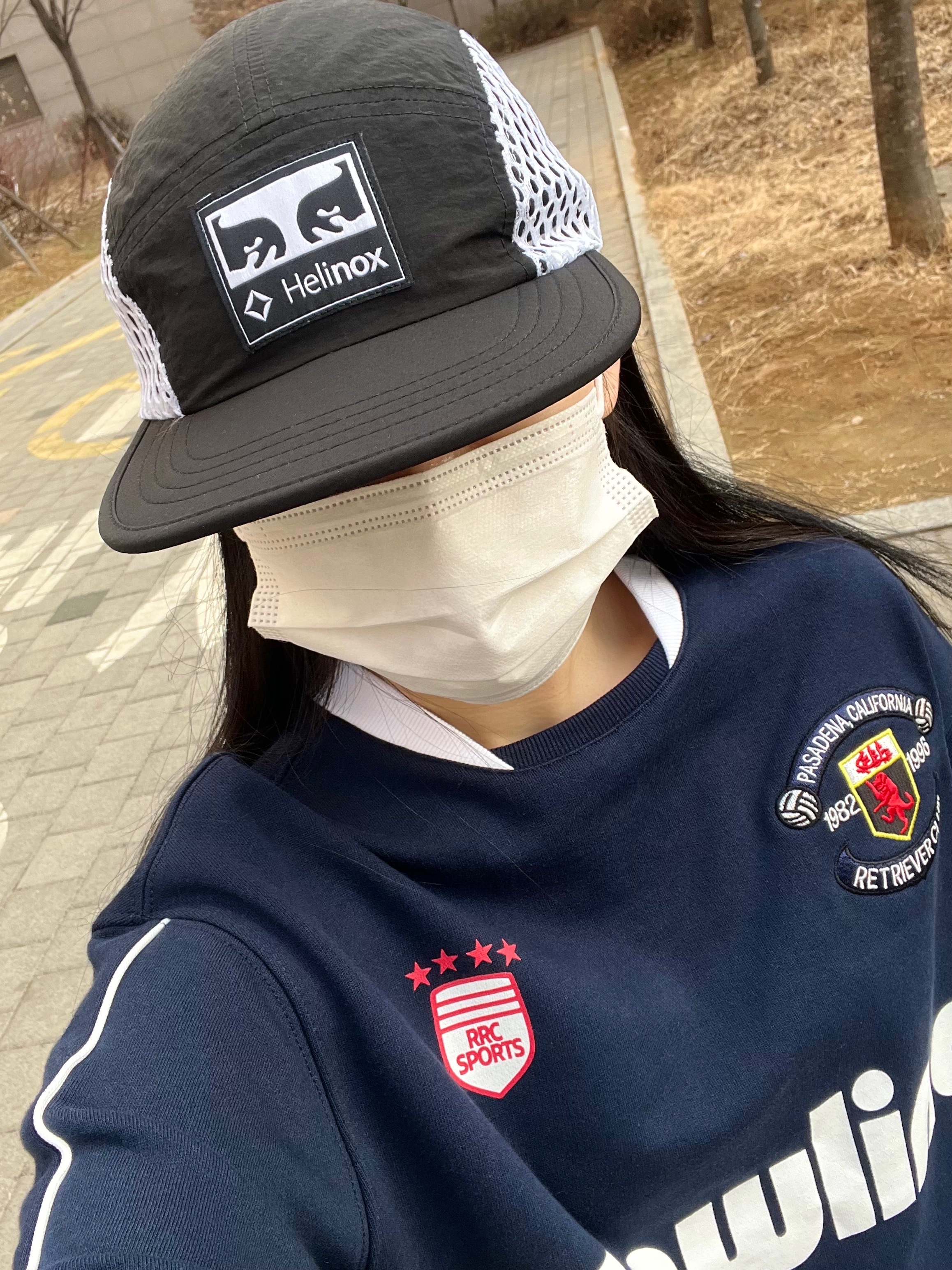 Helinox x Obey Camp Cap Black, Asics x JJJJound Gel-Kayano 14 Silver Black 착용 스타일 - 1