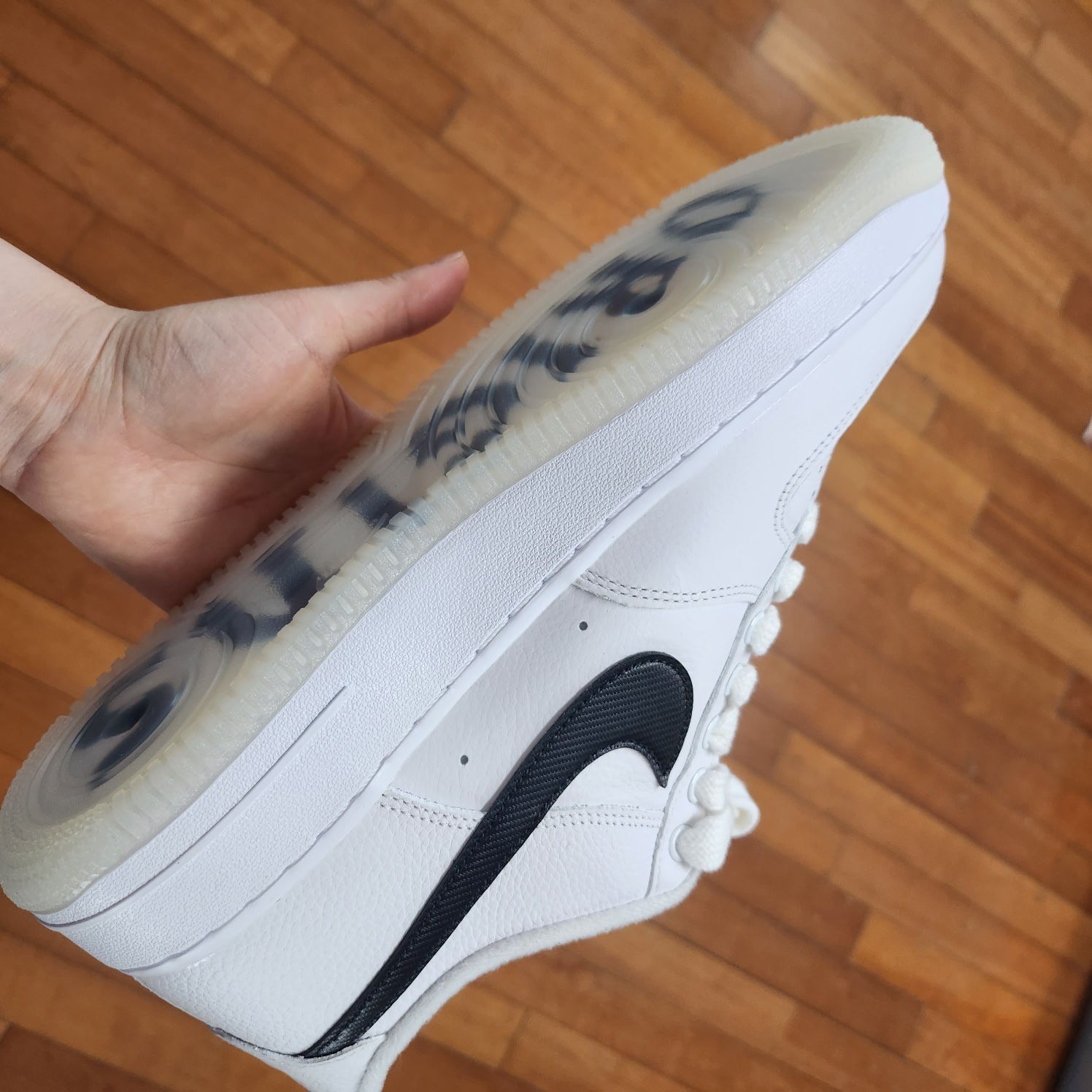 Nike Air Force 1 '07 PRM Bronx Origins 착용 스타일 - 1