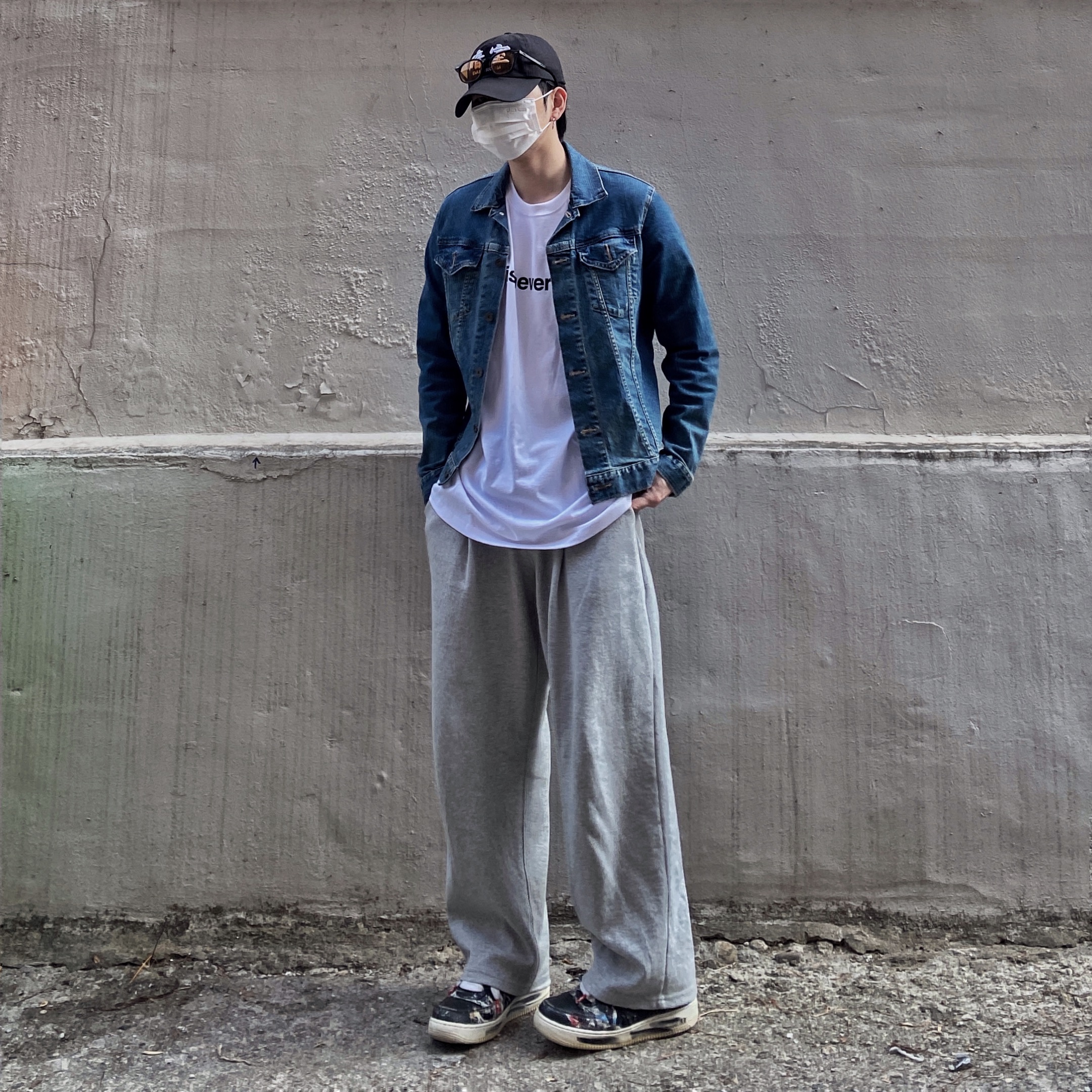 Nike x Peaceminusone Air Force 1 Low Para-Noise, Darkr8m Studio White Logo Cap 착용 스타일