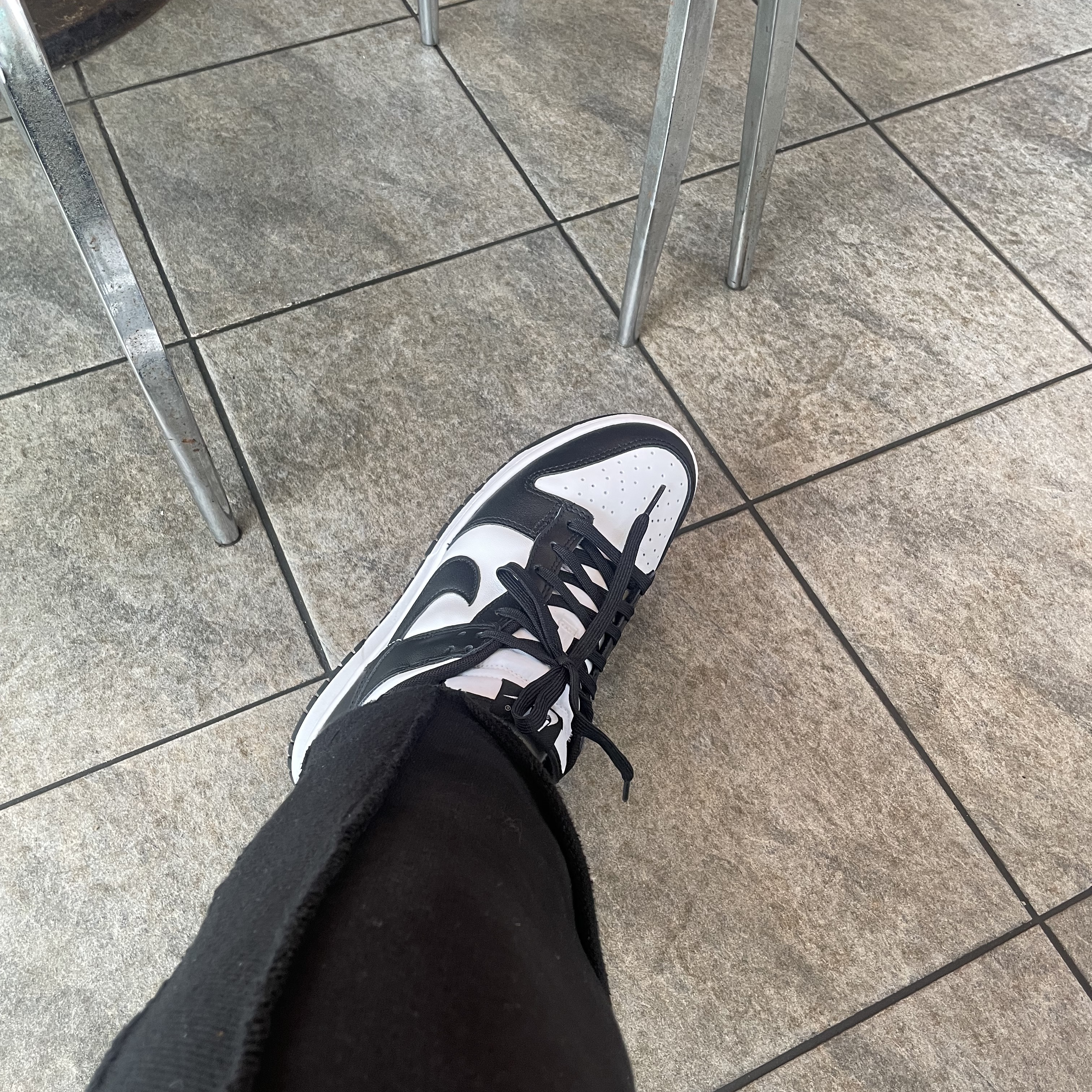 Nike Dunk Low Retro Black 착용 스타일