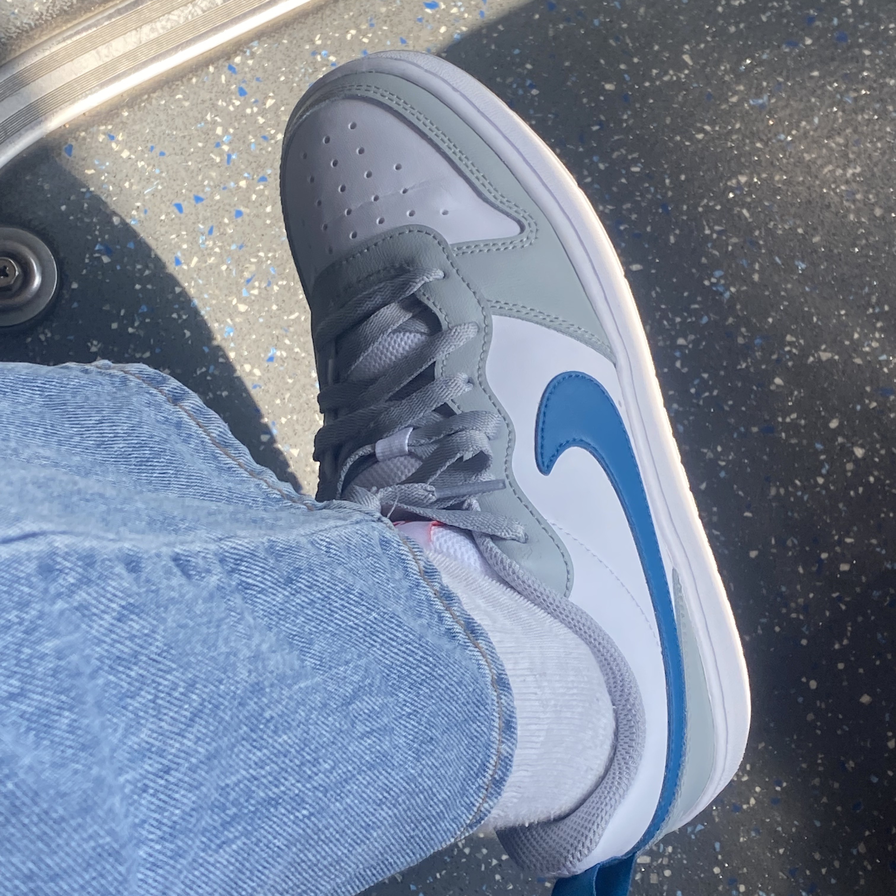 (GS) Nike Court Borough Low 2 Light Smoke Grey 착용 스타일