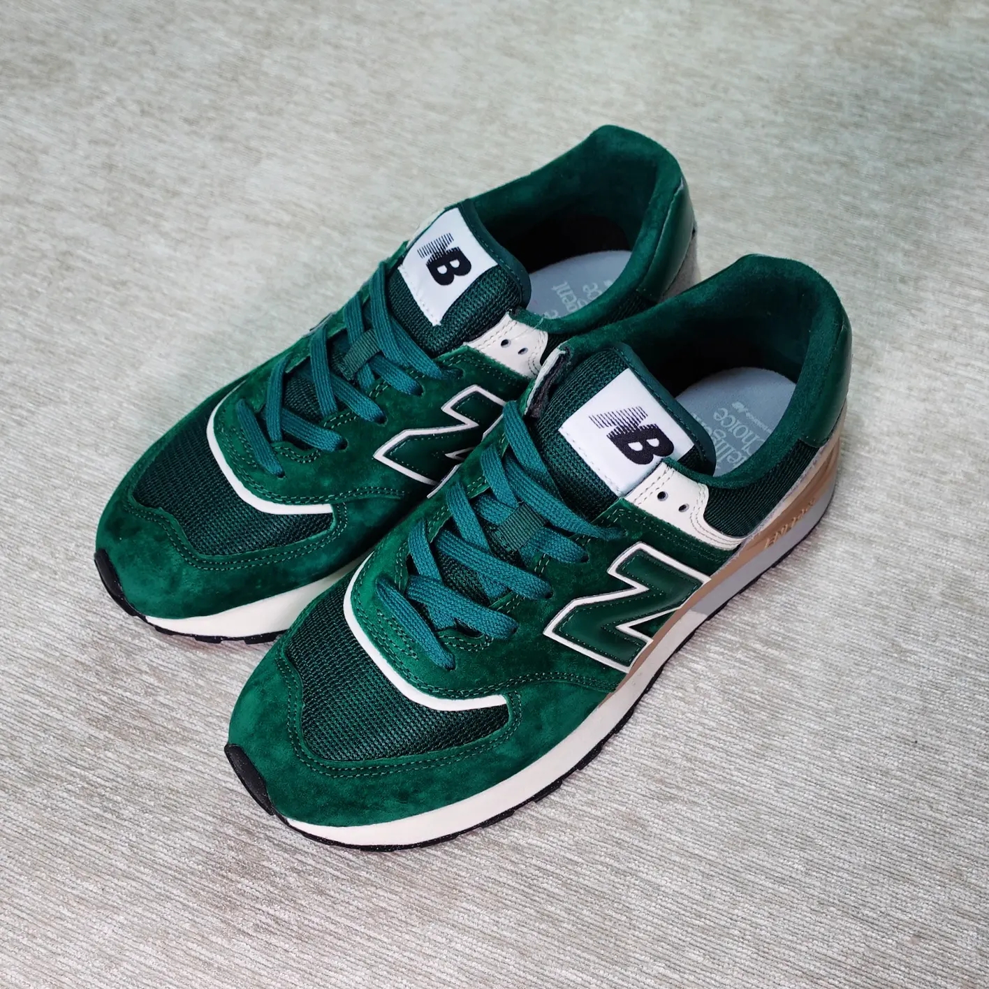 New Balance 574 Legacy Green 착용 스타일 - 1