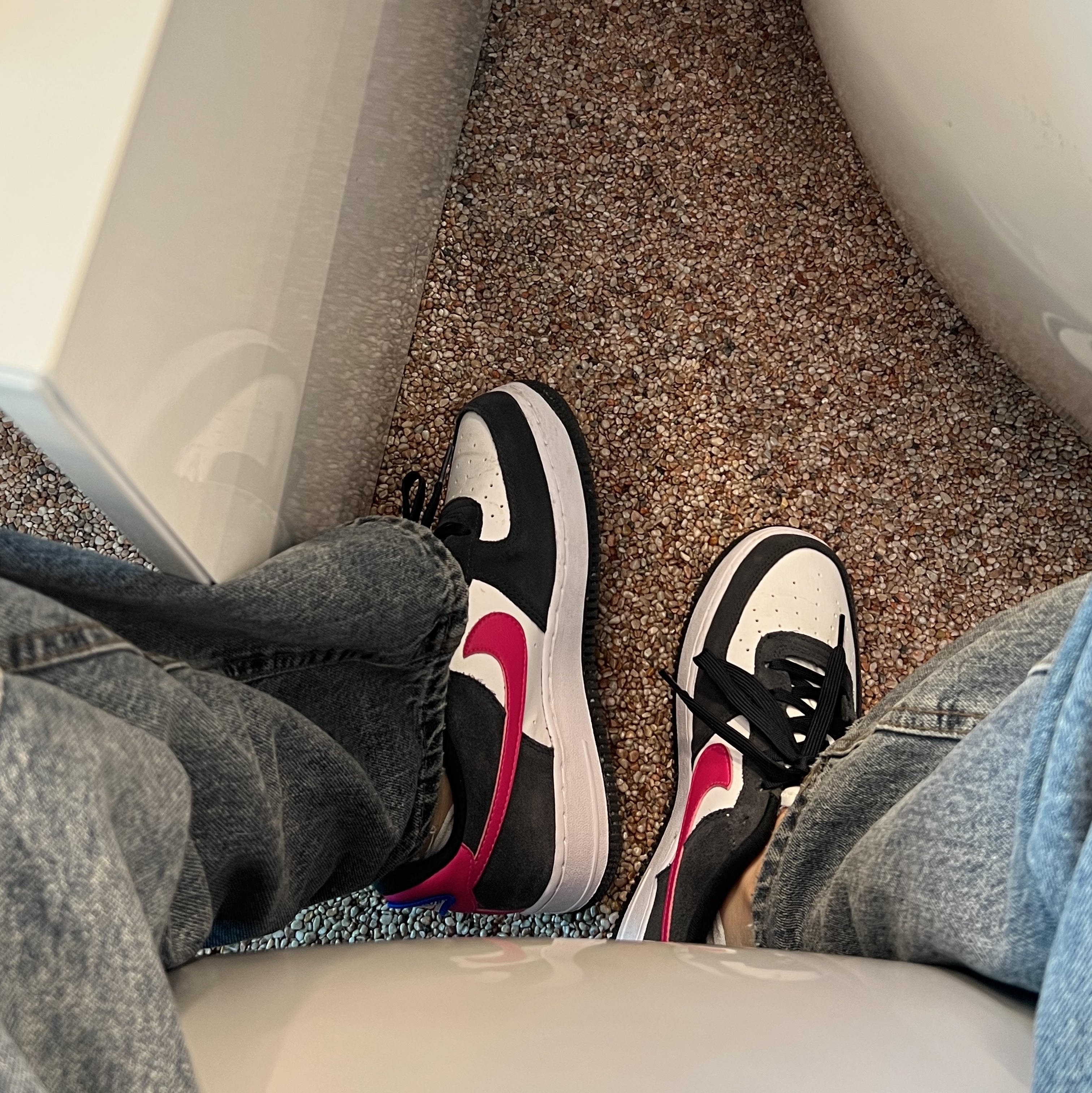 (GS) Nike Air Force 1 LV8 Athletic Club Black Pink Prime 착용 스타일