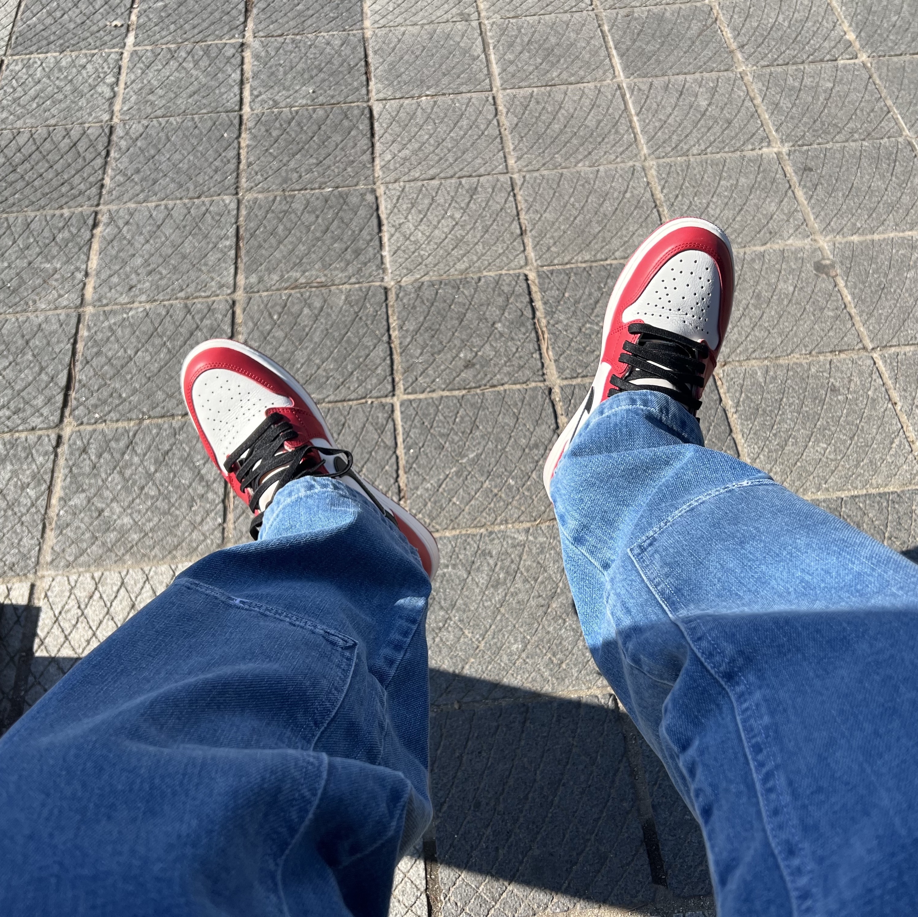 Jordan 1 Retro High OG Chicago 2022 착용 스타일 - 2