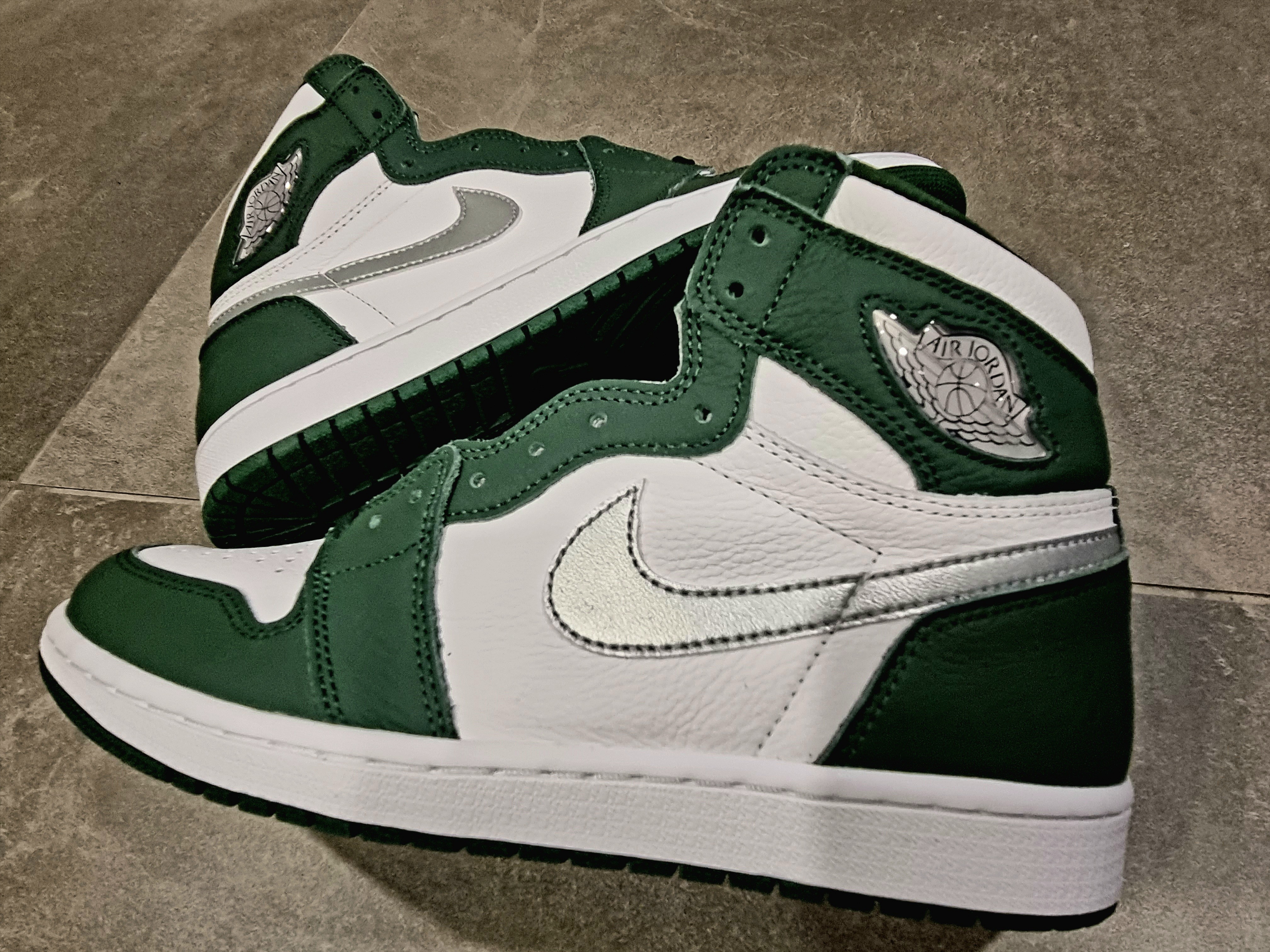 Jordan 1 Retro High OG Gorge Green 착용 스타일 - 4