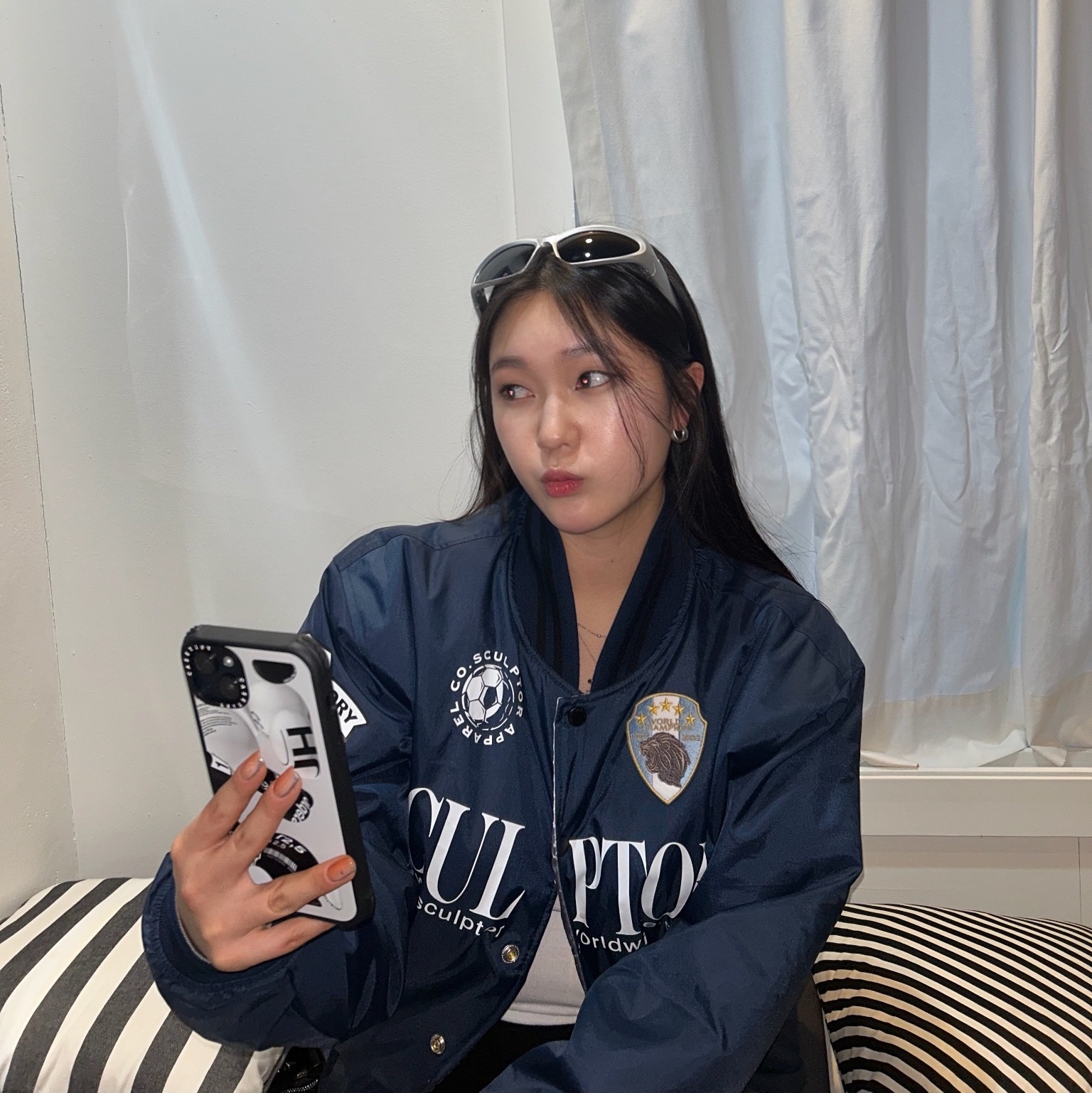 Adidas Superstar White Black 착용 스타일 - 4