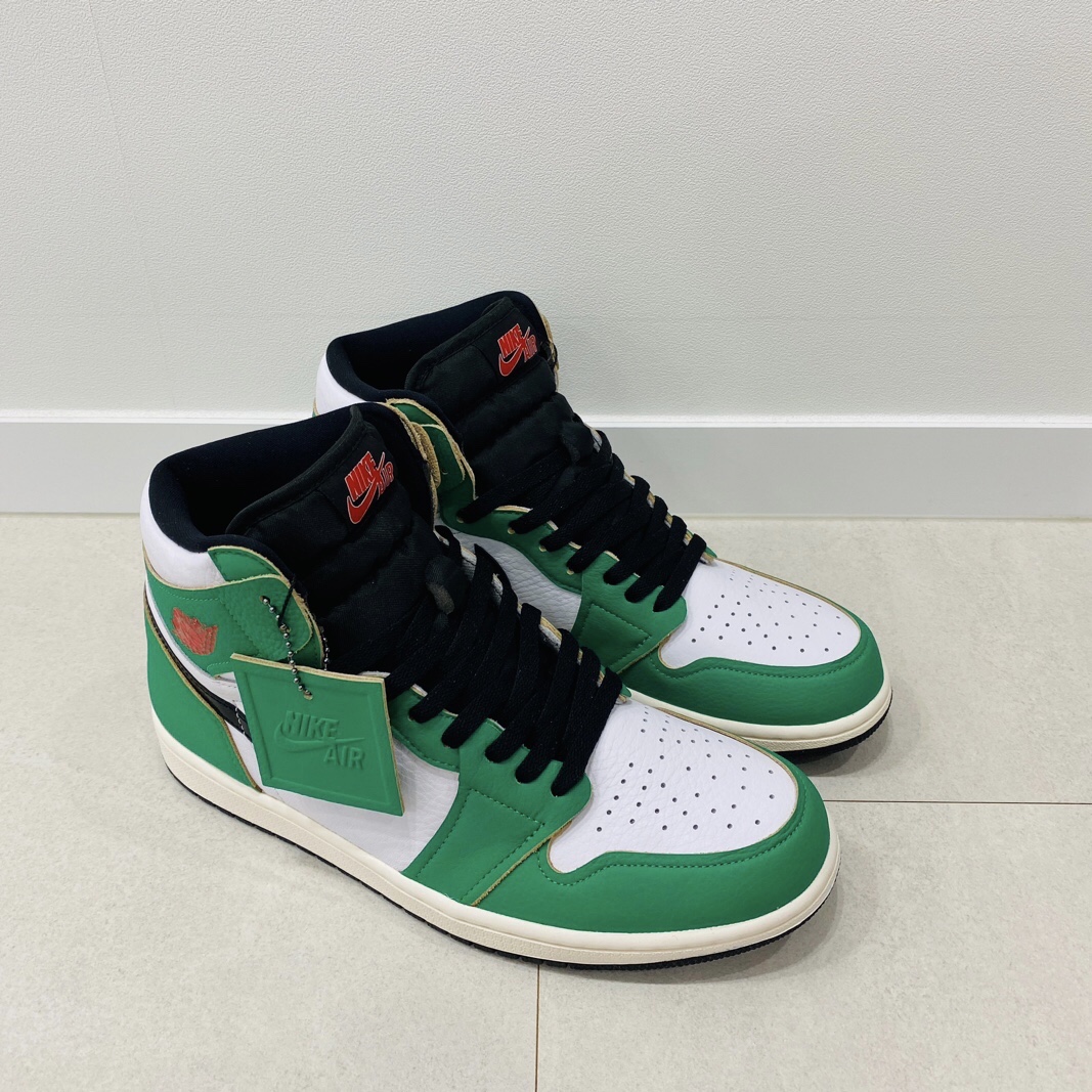 (W) Jordan 1 Retro High OG Lucky Green 착용 스타일 - 2