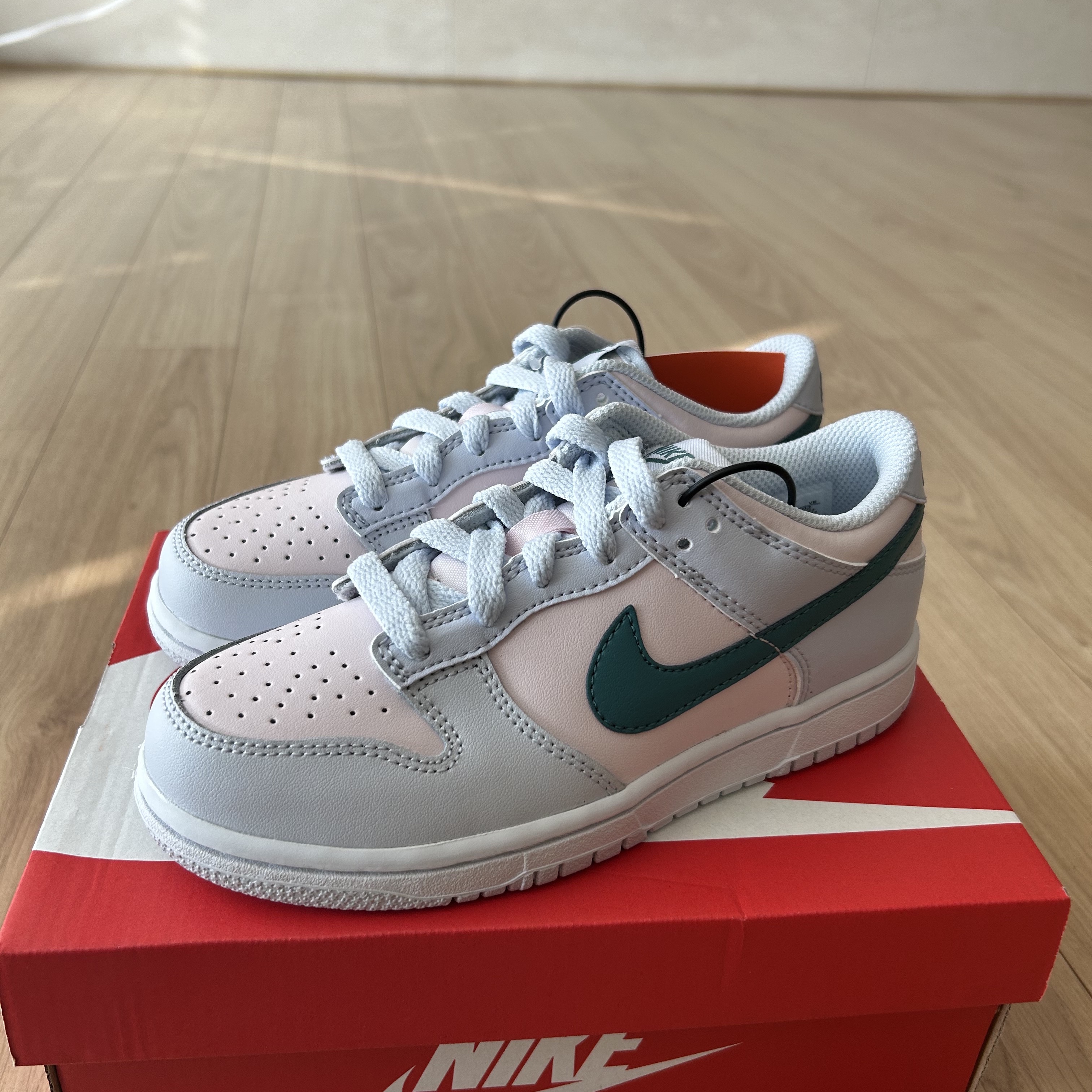 (PS) Nike Dunk Low Football Grey Mineral Teal 착용 스타일