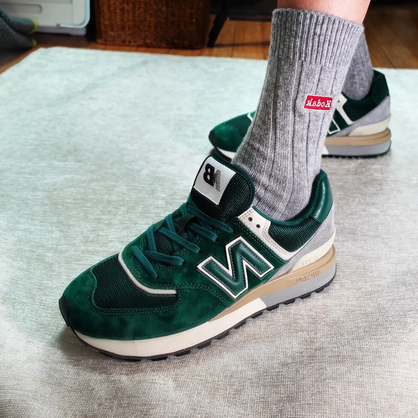 New Balance 574 Legacy Green 착용 스타일 - 2