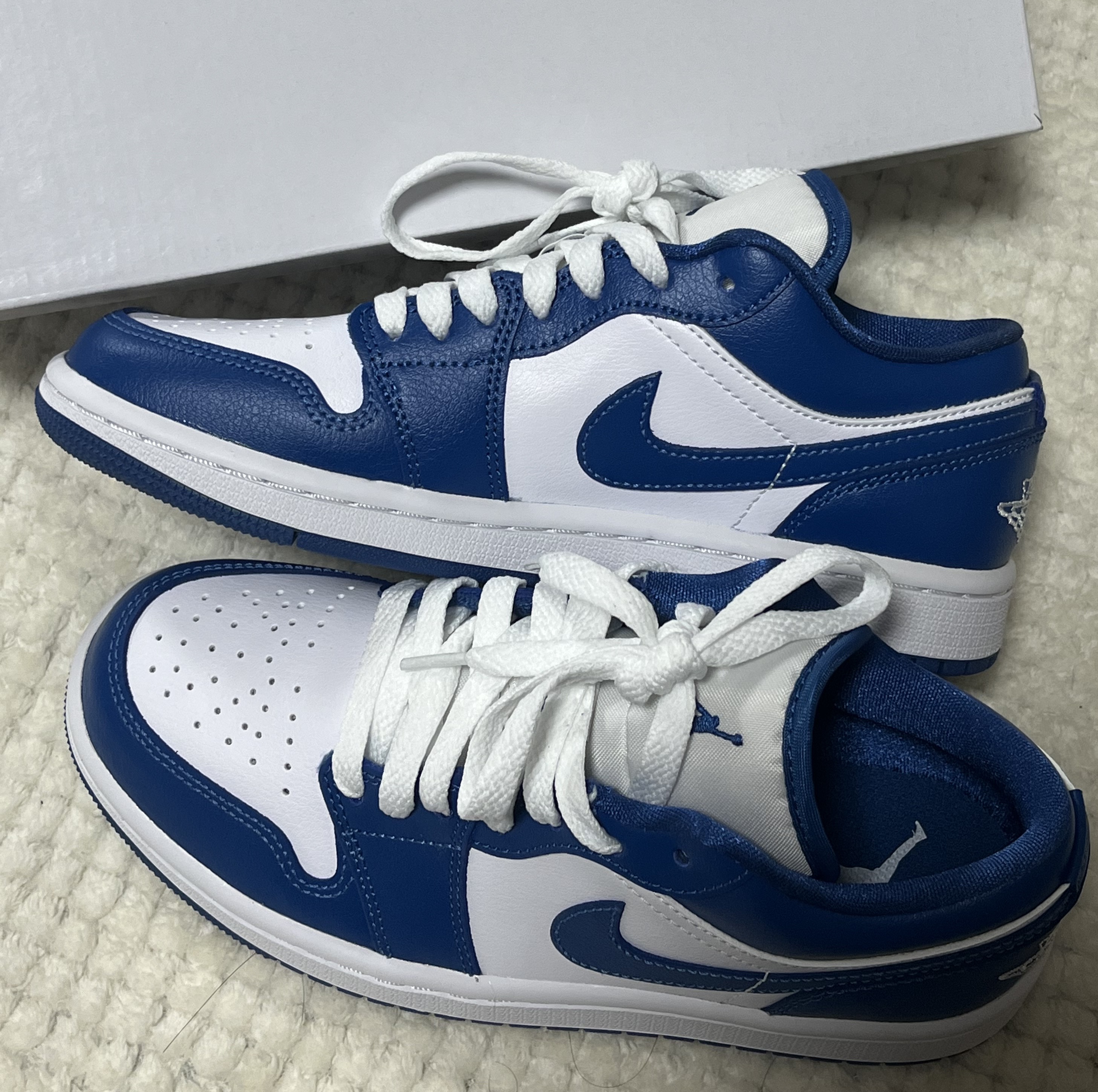 (W) Jordan 1 Low White Dark Marina Blue 착용 스타일