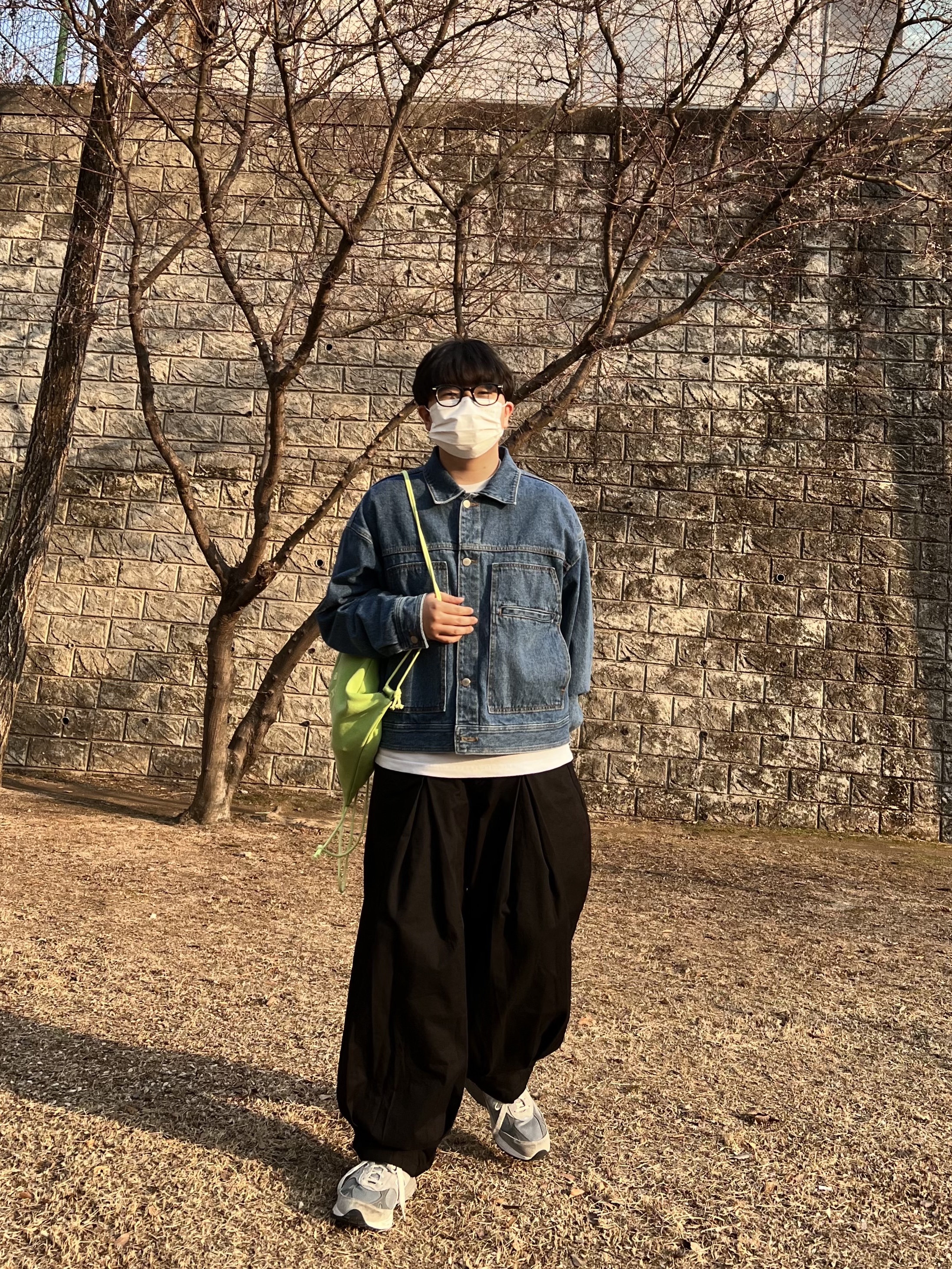 IAB Studio Pigment Sack Apple Green, New Balance 993 Made in USA Grey - D Standard 착용 스타일 - 1