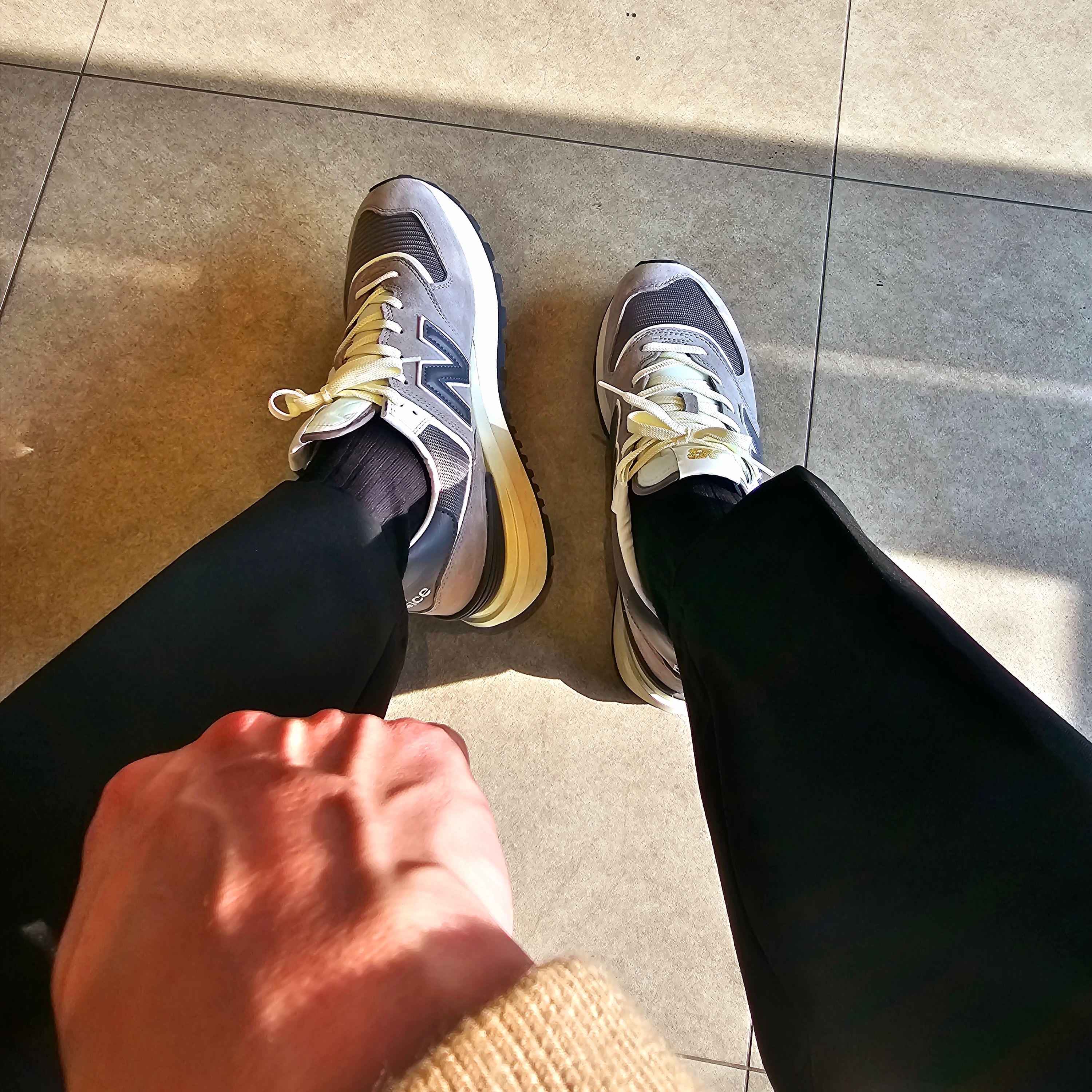 New Balance 574 Legacy Grey 착용 스타일