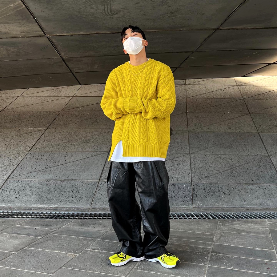 New Balance 530 Yellow 착용 스타일