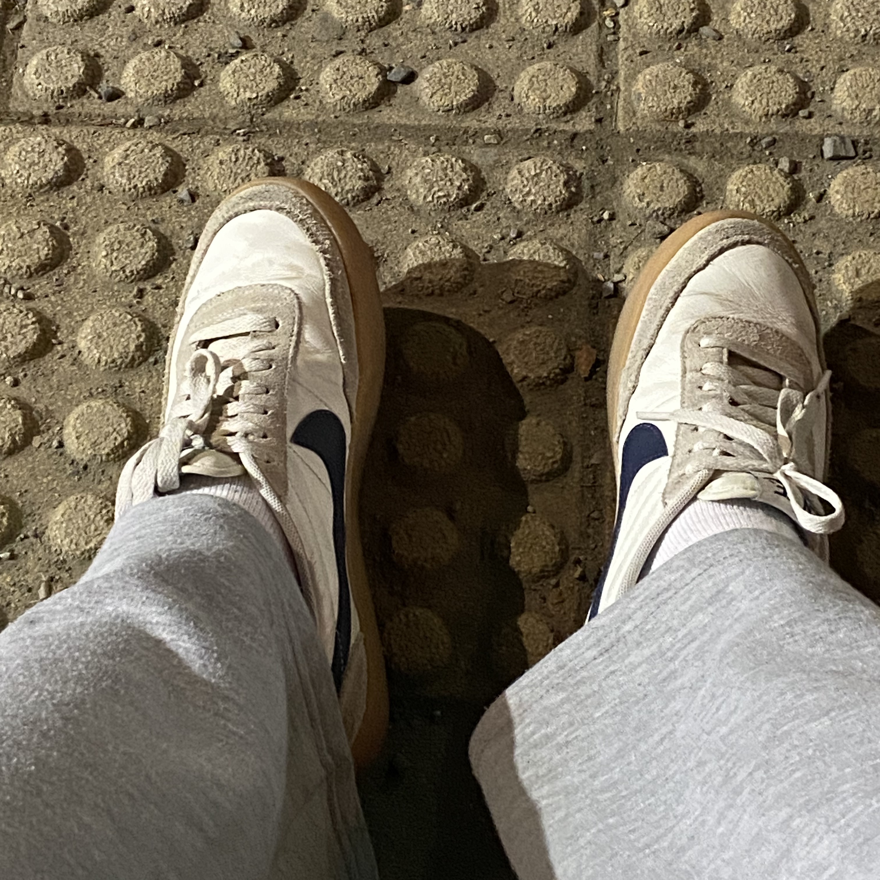 Nike x J.Crew Killshot 2 Sail Midnight Navy 착용 스타일