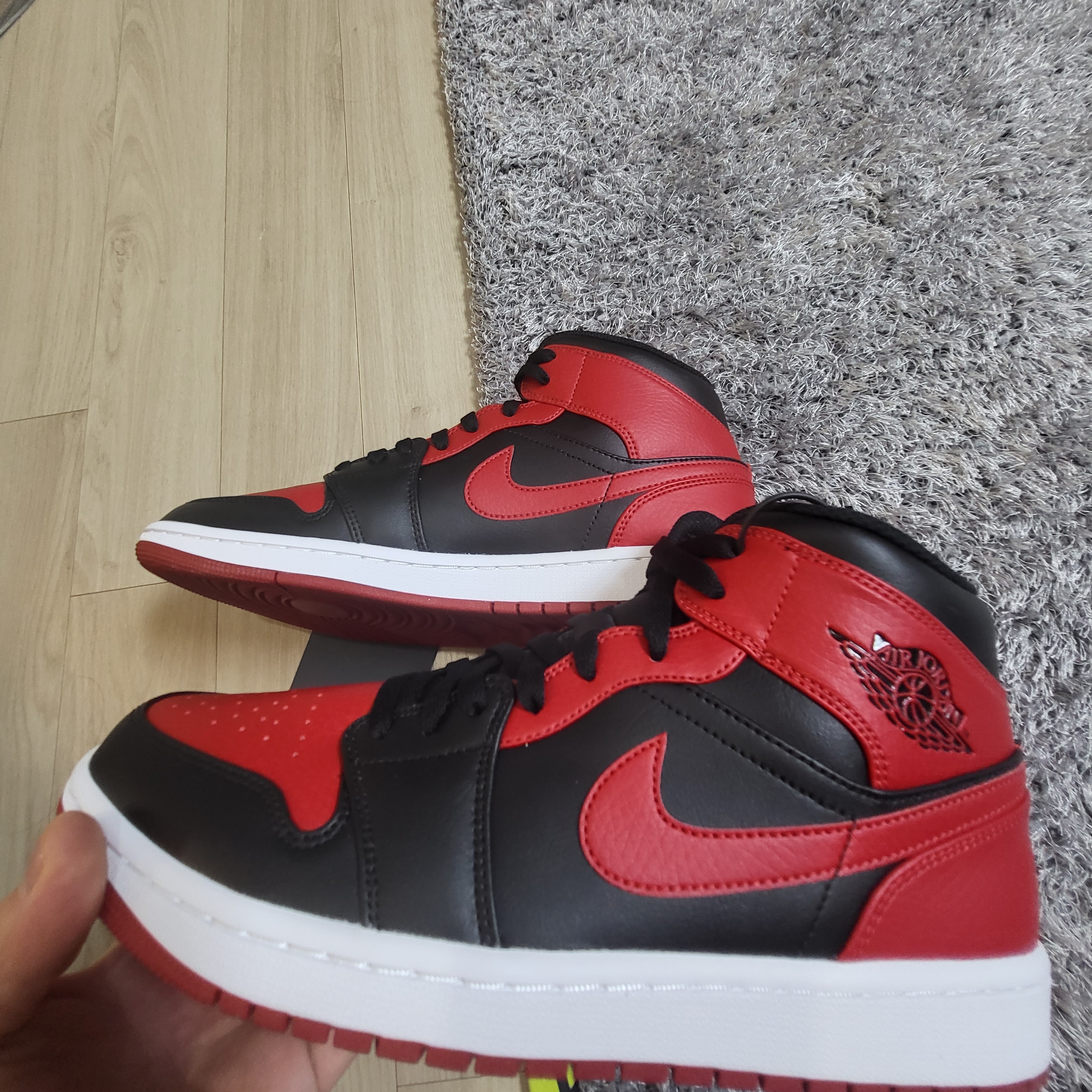 Jordan 1 Mid Bred Banned 2020 착용 스타일 - 2