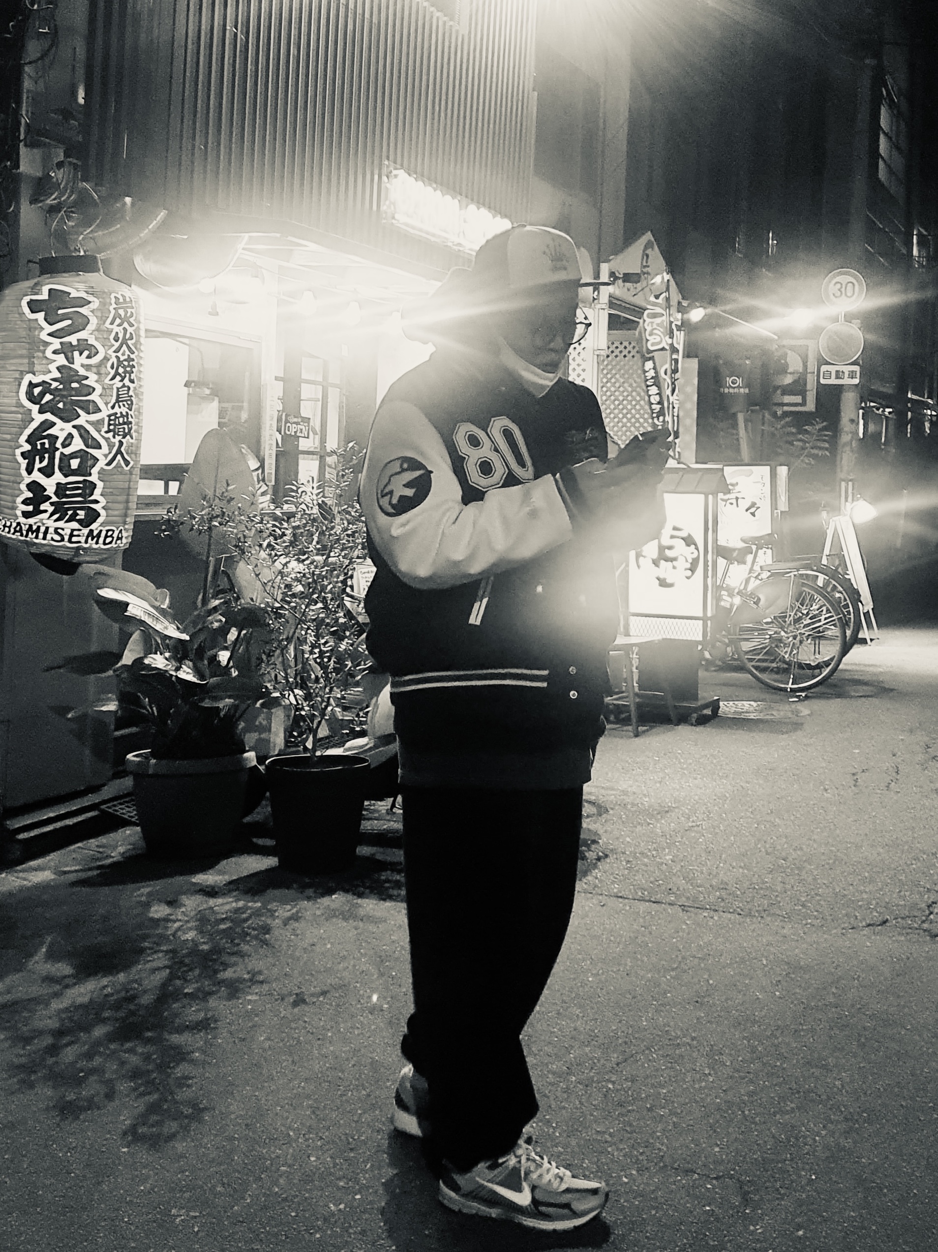 Stussy x Our Legacy x Denim Tears TTL Varsity Jacket Black, Stussy Crown Stock Trucker Cap Brown 착용 스타일
