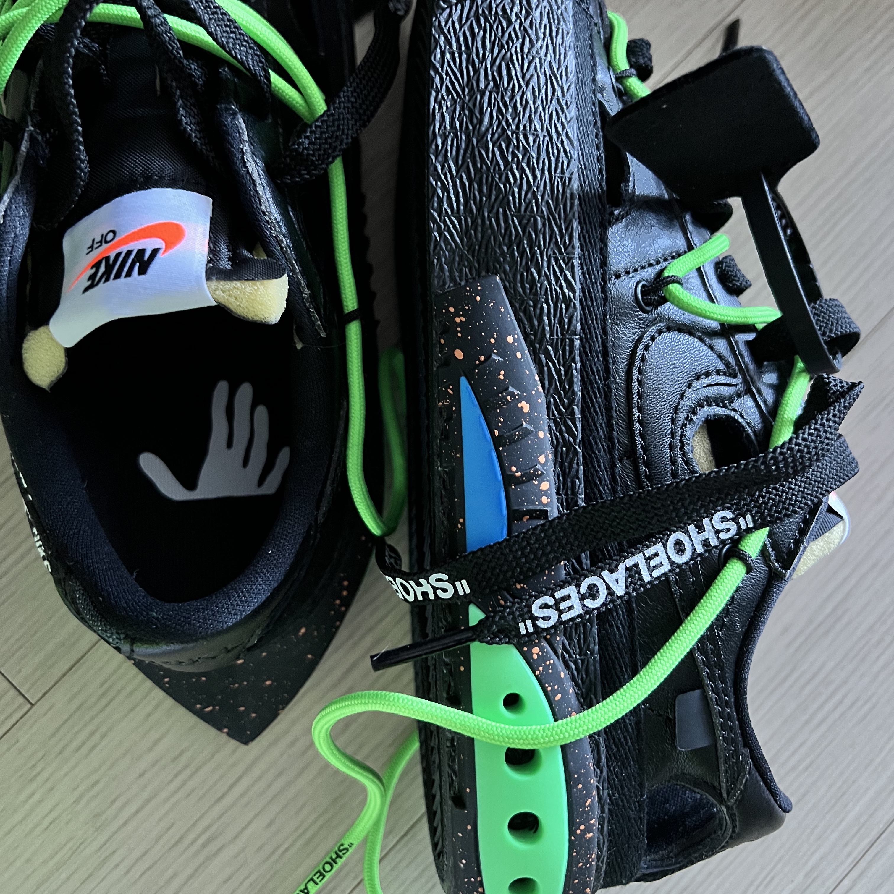 Nike x Off-White Blazer Low '77 Black and Electro Green 착용 스타일 - 2