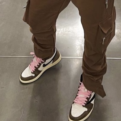 Jordan 1 x Travis Scott Retro High OG SP Mocha 착용 스타일
