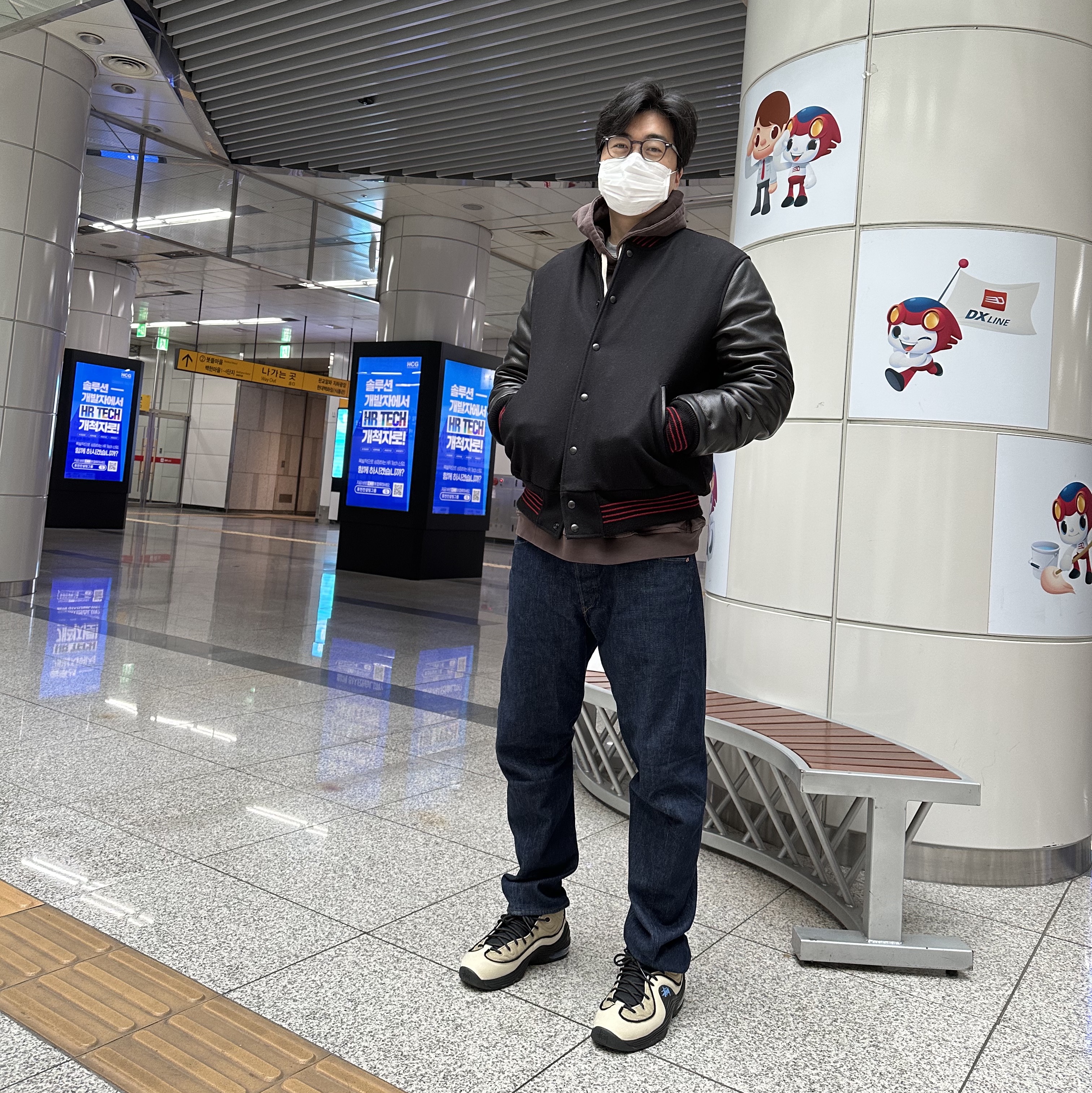 Nike x Stussy Air Penny II Rattan and Limestone 착용 스타일