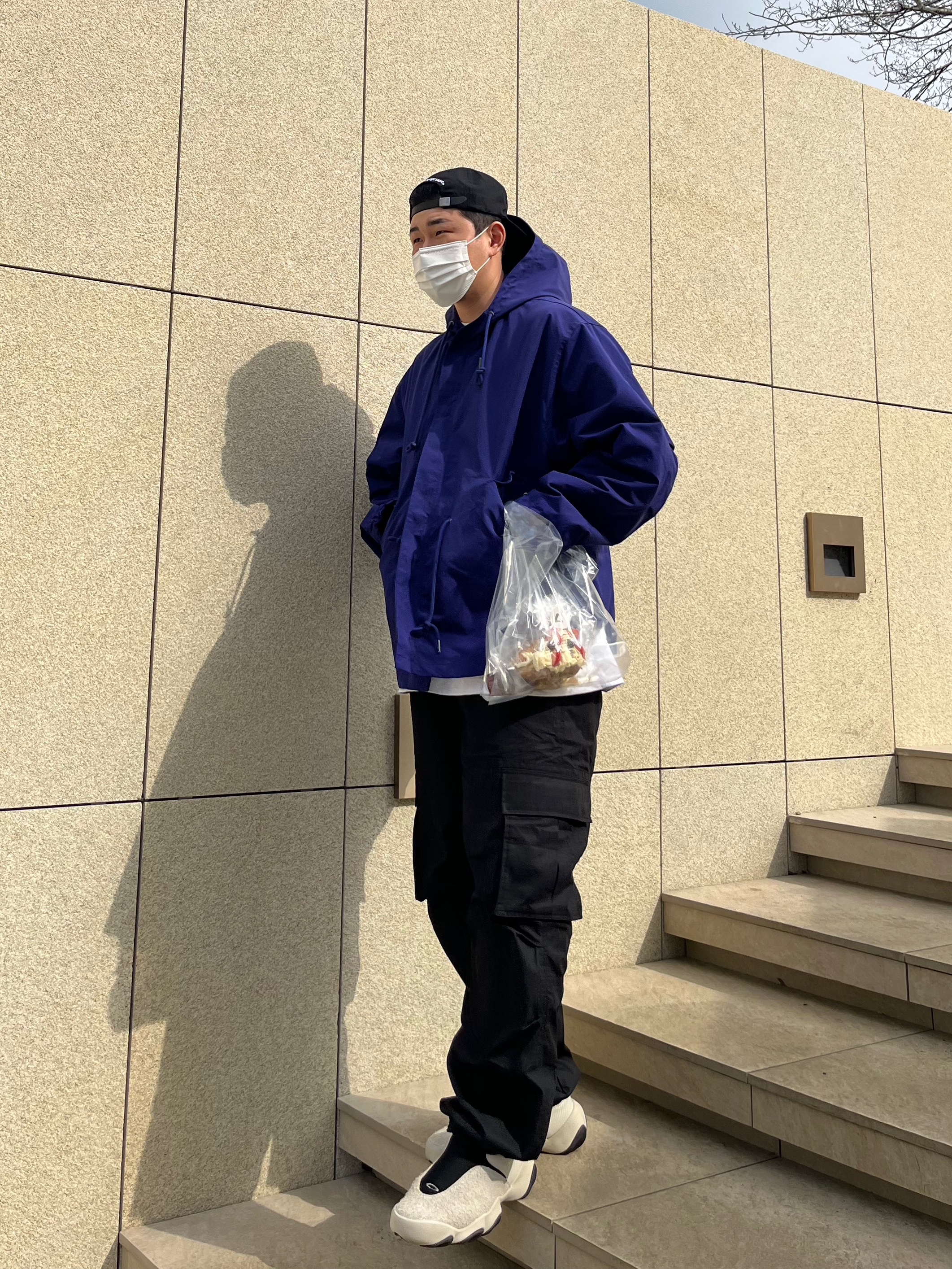 Oakley Factory Team x Brain Dead Flesh Milk Black 착용 스타일 - 1
