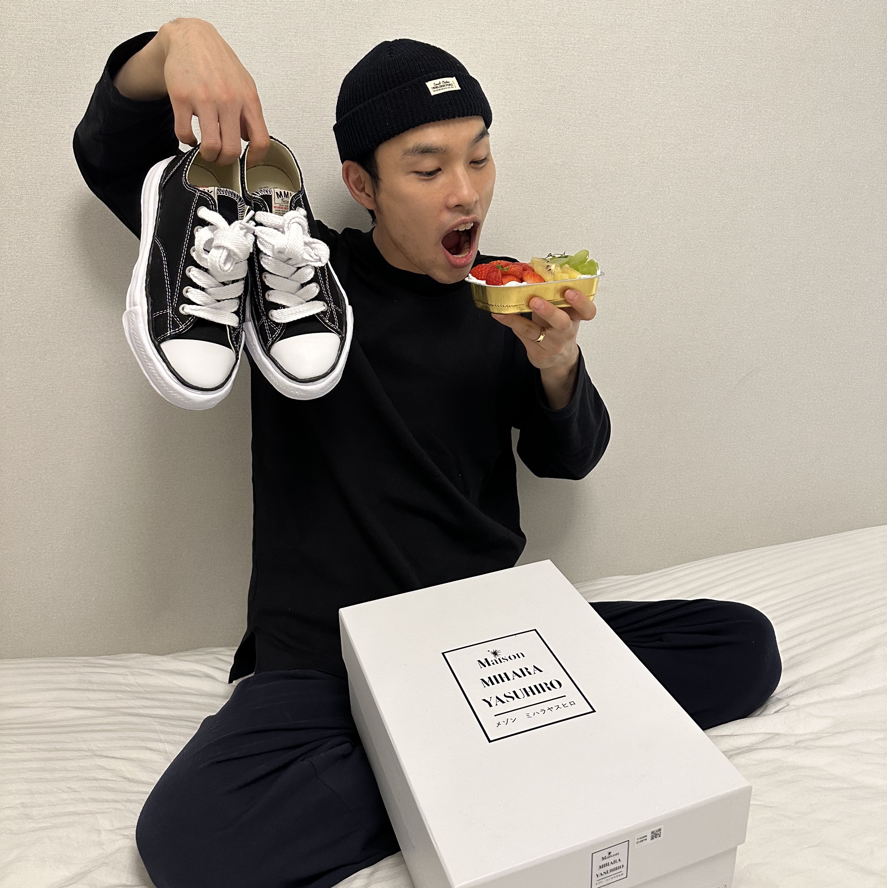 Maison Mihara Yasuhiro Peterson OG Sole Canvas Low Sneakers Black 착용 스타일