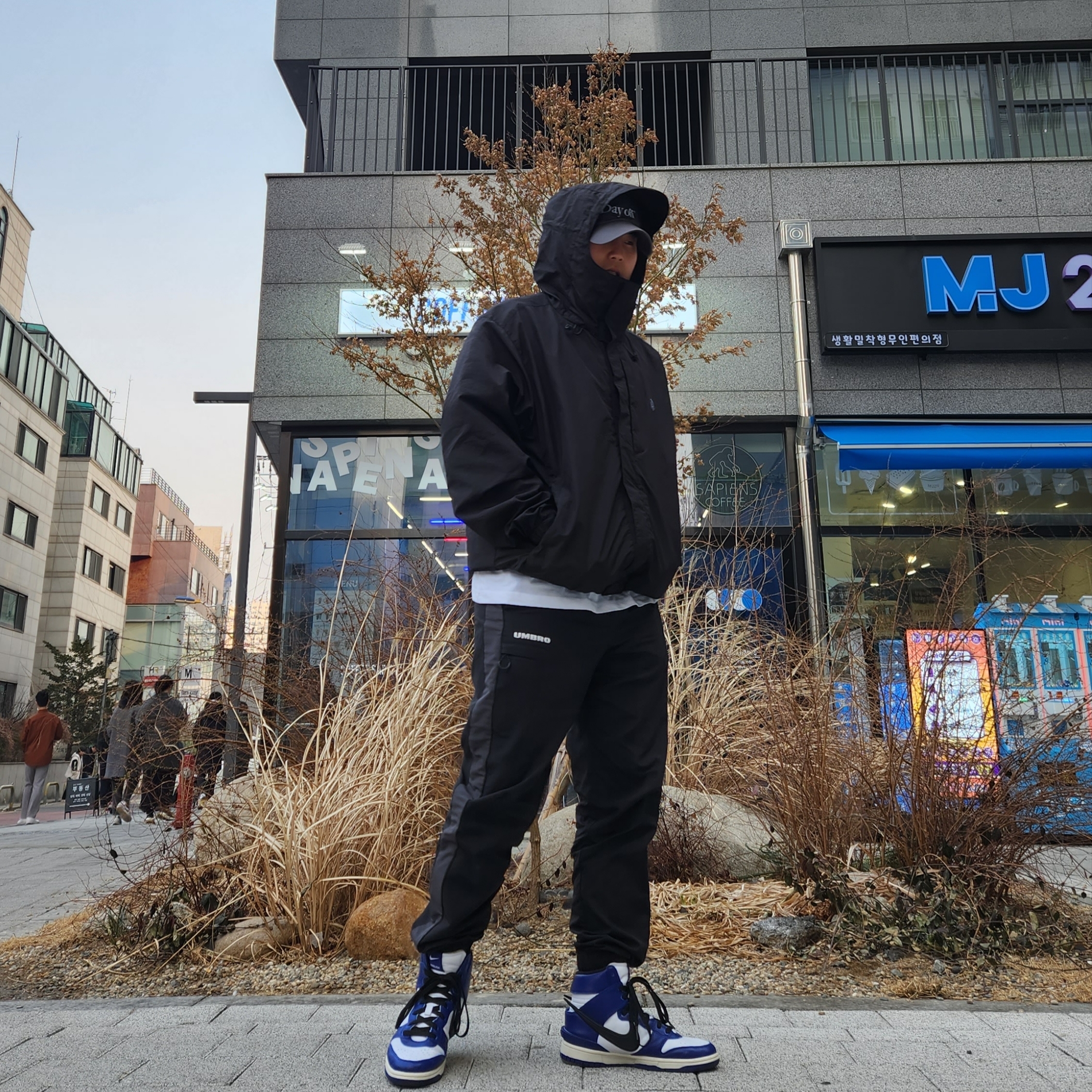 Nike x Ambush Dunk High Deep Royal Blue 착용 스타일
