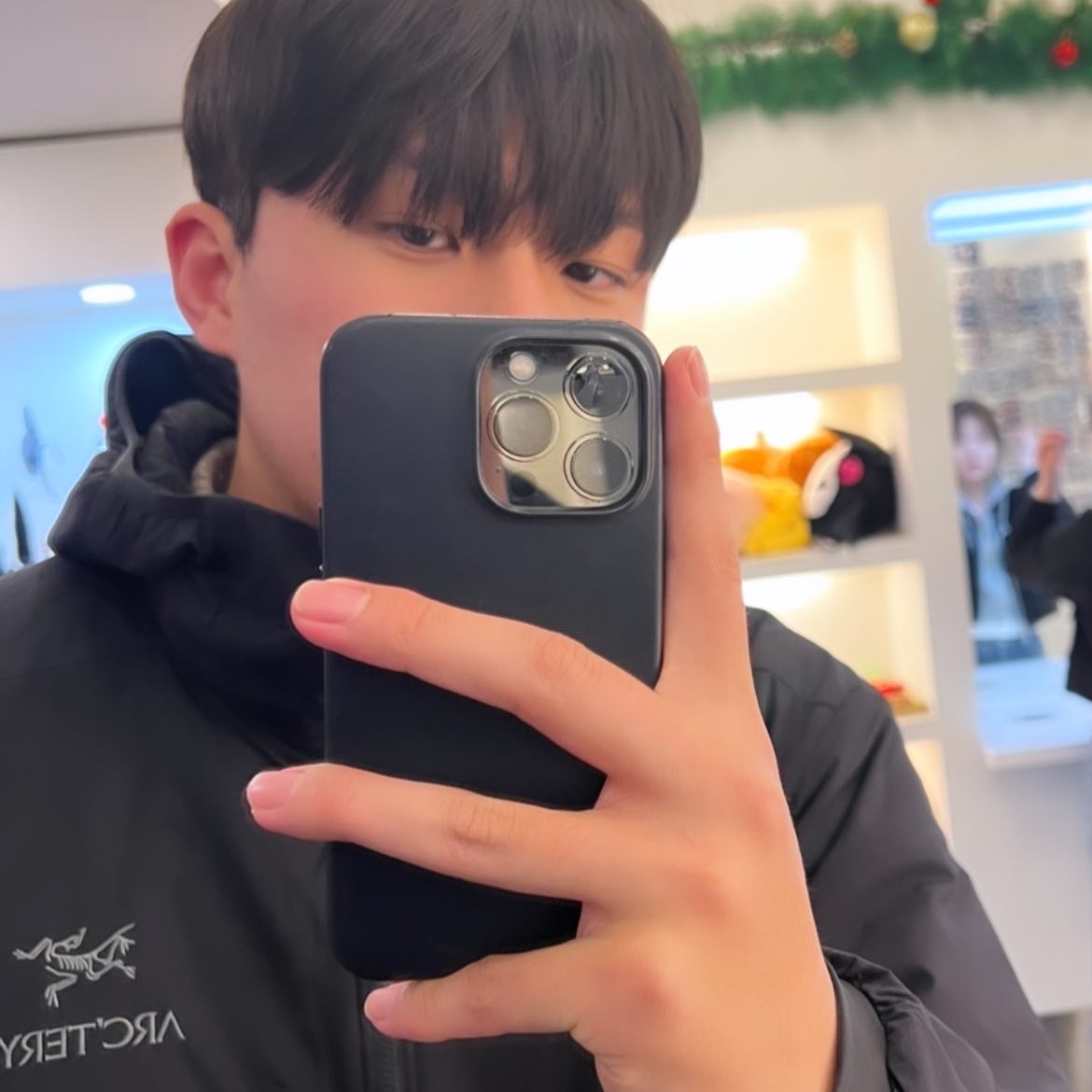Arc'teryx Atom LT Hoody Black 착용 스타일