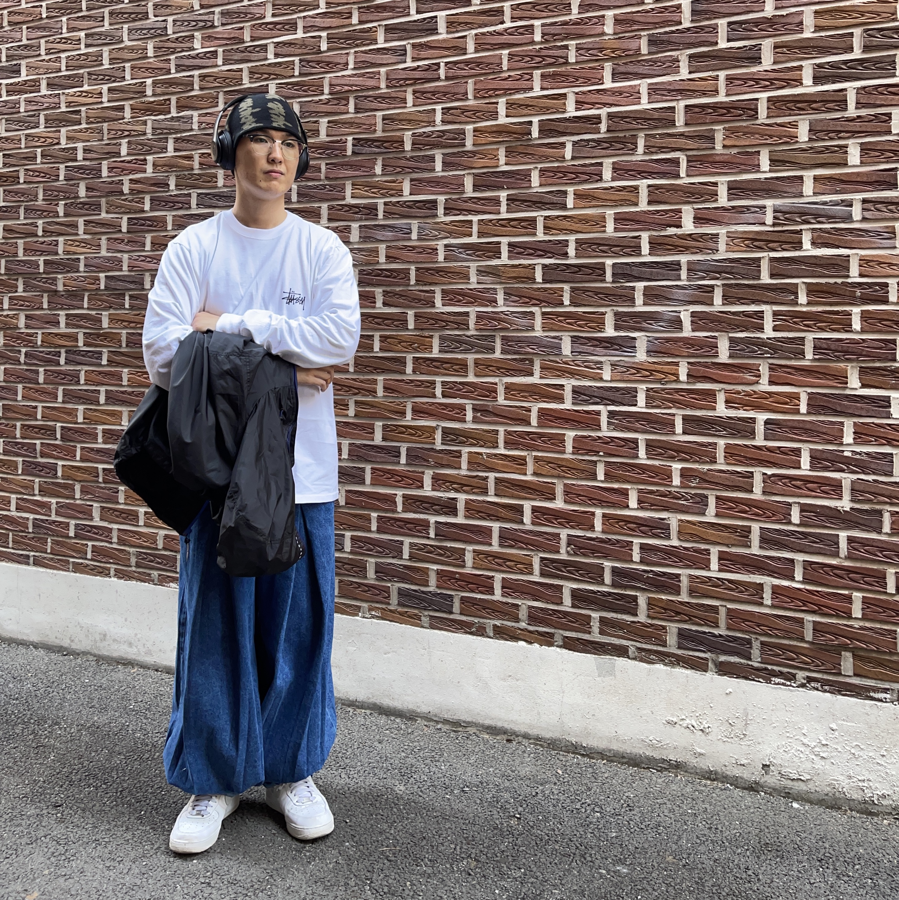 Stussy Basic Stussy LS T-Shirt White 2022 착용 스타일 - 2