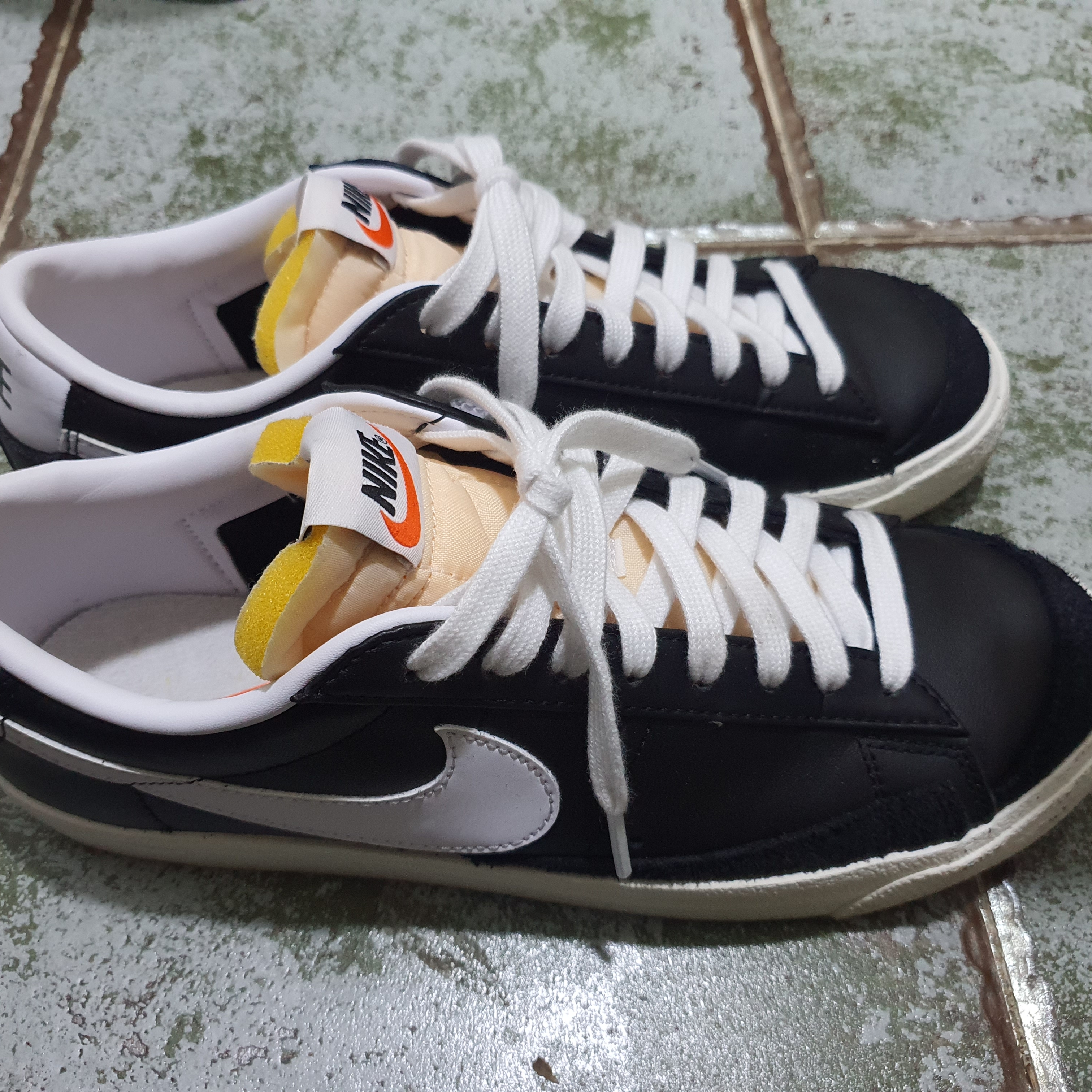 Nike Blazer Low '77 Vintage Black White 착용 스타일