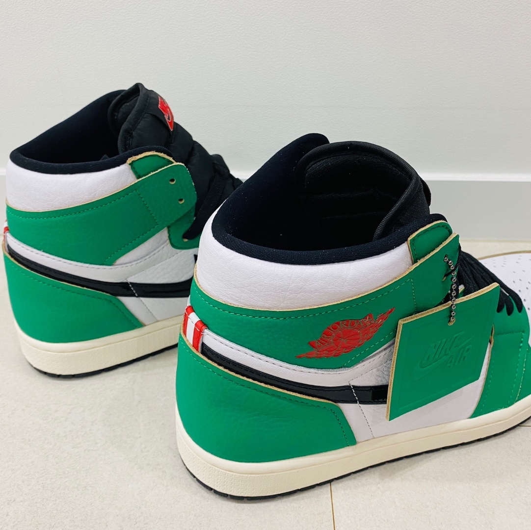 (W) Jordan 1 Retro High OG Lucky Green 착용 스타일 - 3
