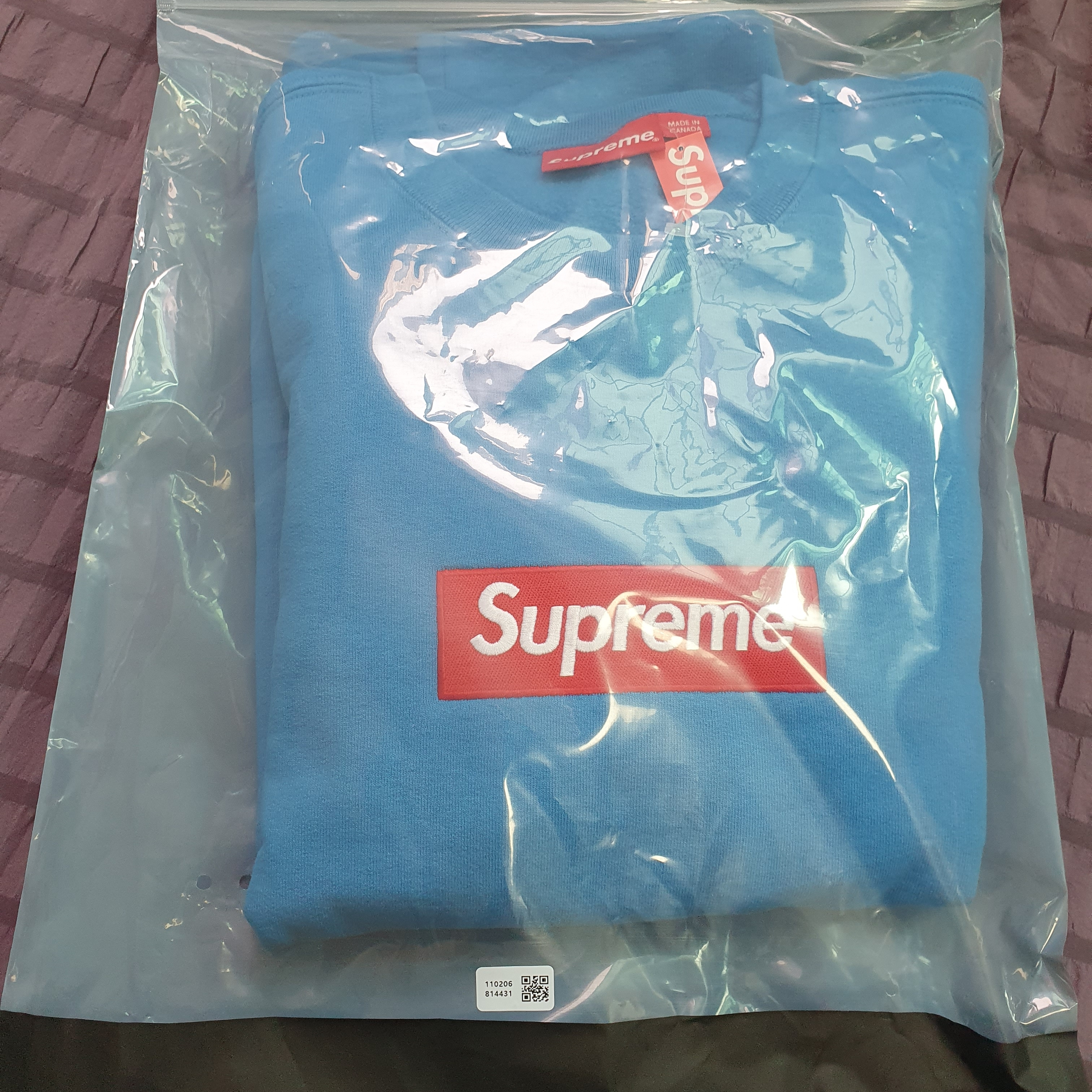 Supreme Box Logo Crewneck Blue - 22FW 착용 스타일 - 1
