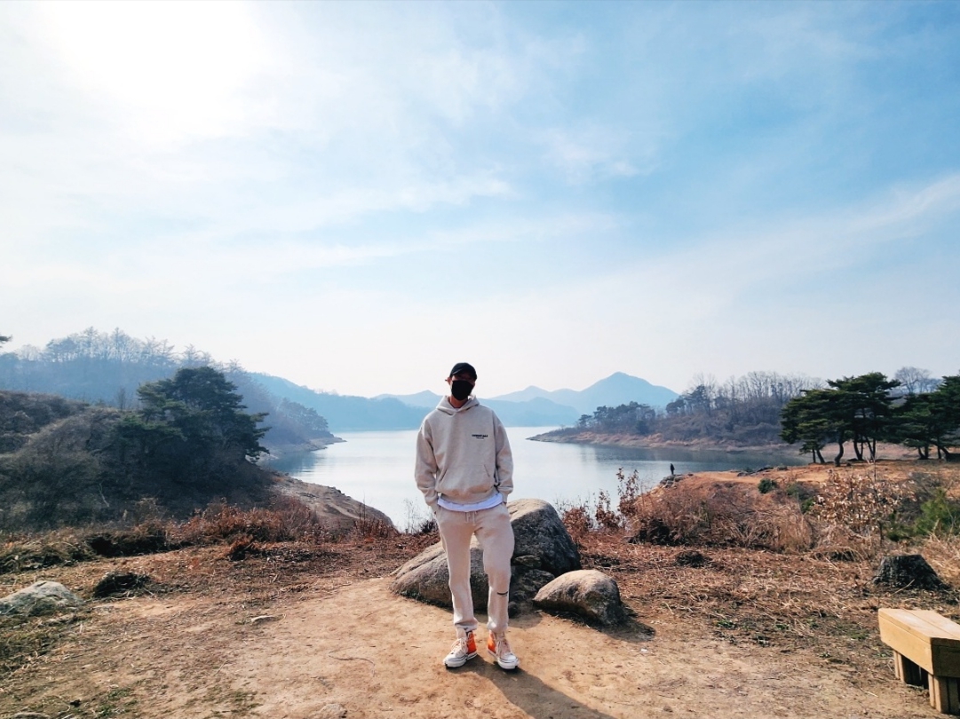 Essentials The Core Collection Sweatpants Light Oatmeal, Essentials The Core Collection Hoodie Light Oatmeal 착용 스타일