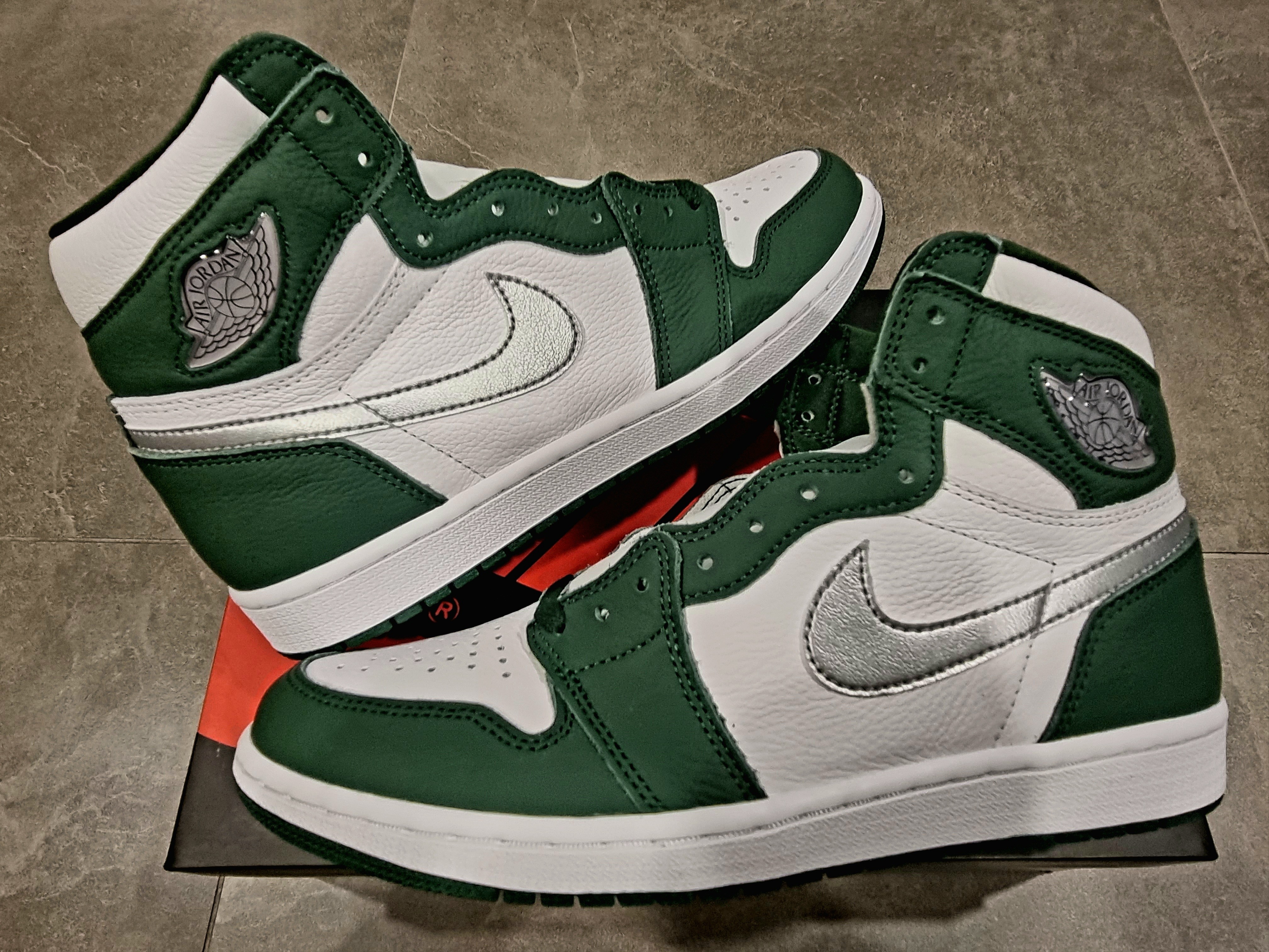 Jordan 1 Retro High OG Gorge Green 착용 스타일 - 5