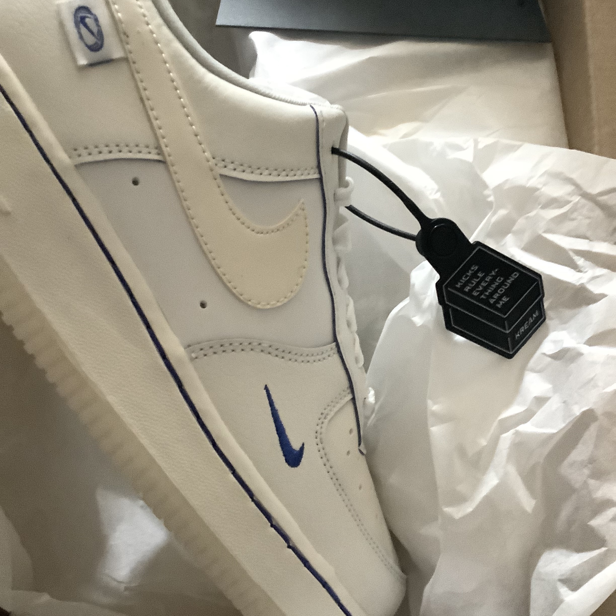 (W) Nike Air Force 1 '07 LX Game Royal Sail 착용 스타일
