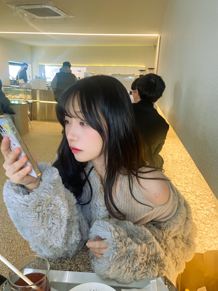 KREAM 프로필 이미지