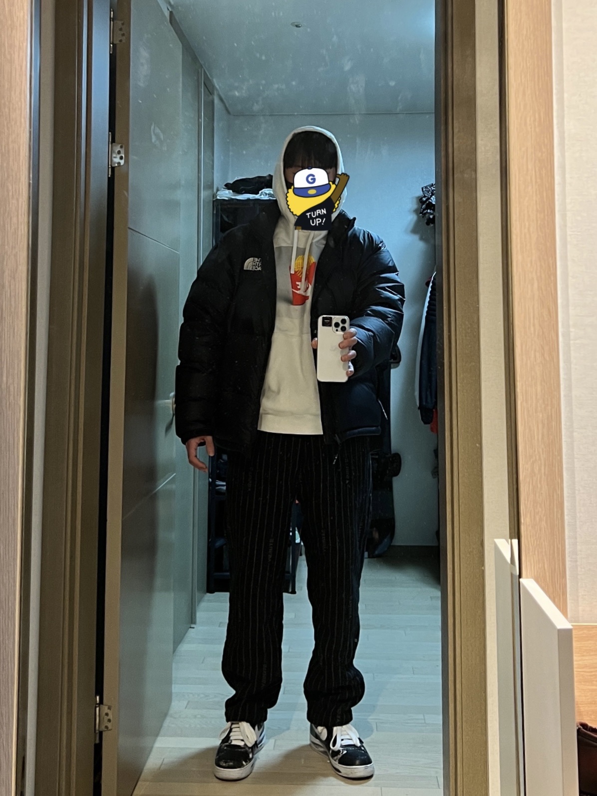 Nike x Stussy NRG Striped Wool Pants Black (DR4021-010), The North Face 1996 Eco Nuptse Jacket Black 착용 스타일