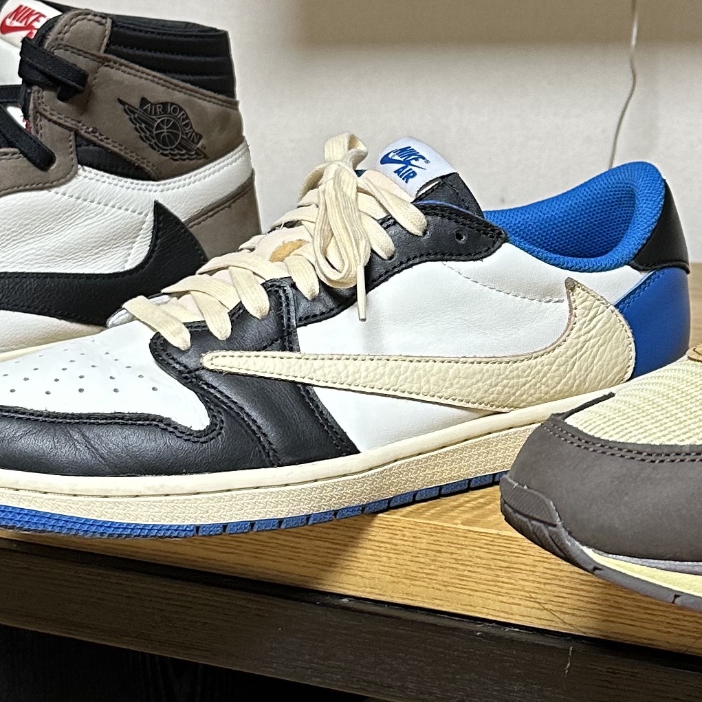 Nike x Travis Scott Air Max 1 Cact.us Brown, Jordan 1 x Travis Scott x Fragment Retro Low OG SP Military Blue 착용 스타일 - 2