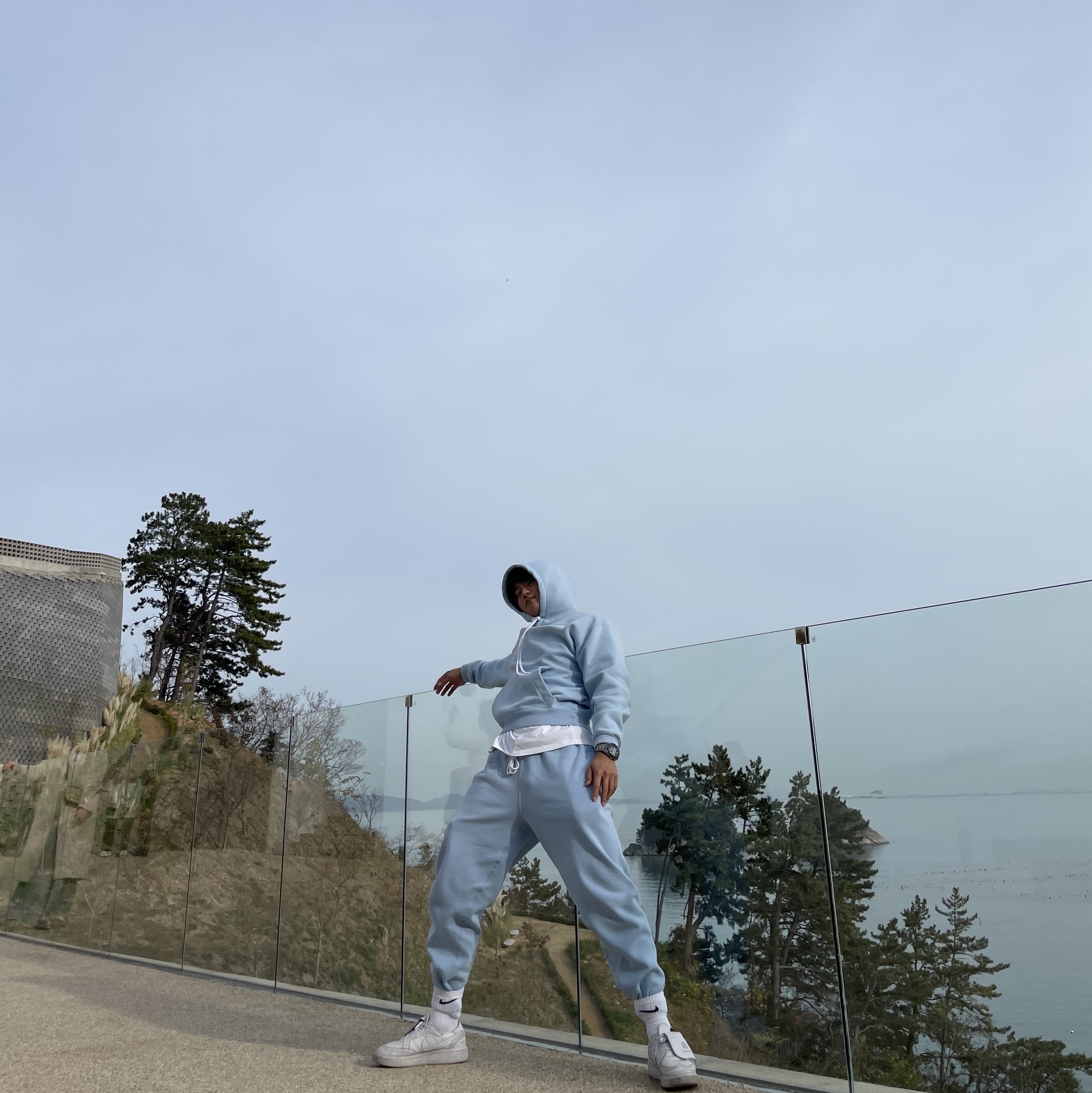 Nike NRG Solo Swoosh Fleece Pants Psychic Blue - US/EU, Nike x Peaceminusone Kwondo1 White 착용 스타일