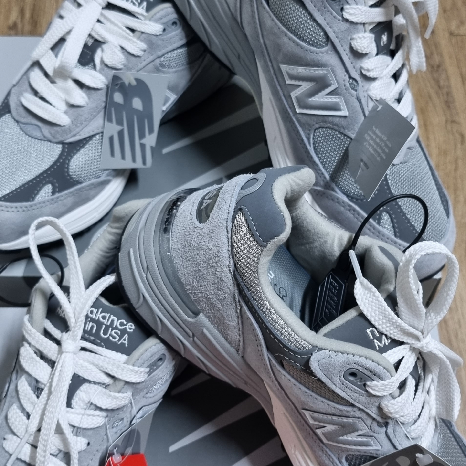 (W) New Balance 993 Made in USA Grey - B Standard 착용 스타일