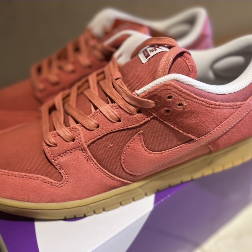 Nike SB Dunk Low Adobe 착용 스타일