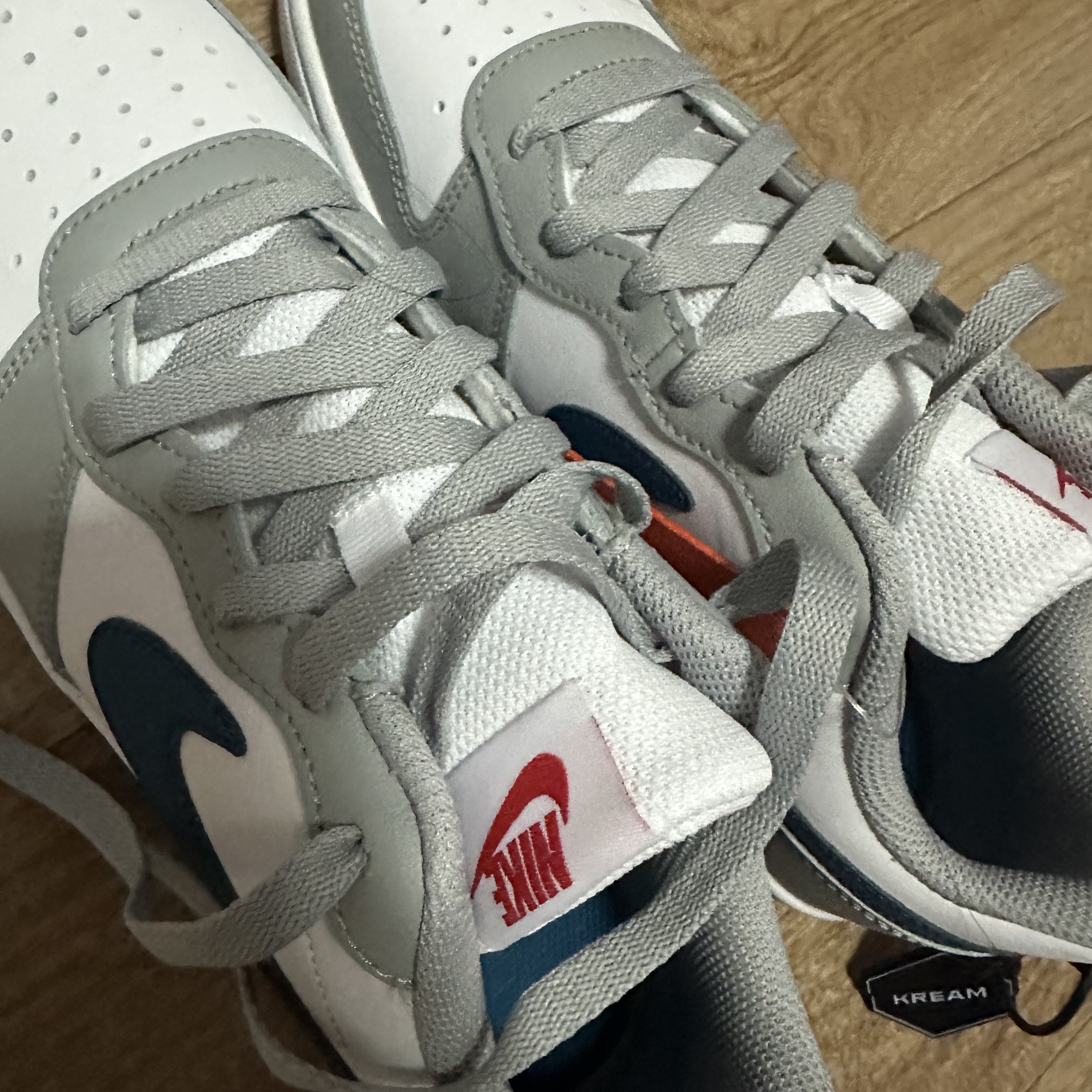 (GS) Nike Court Borough Low 2 Light Smoke Grey 착용 스타일