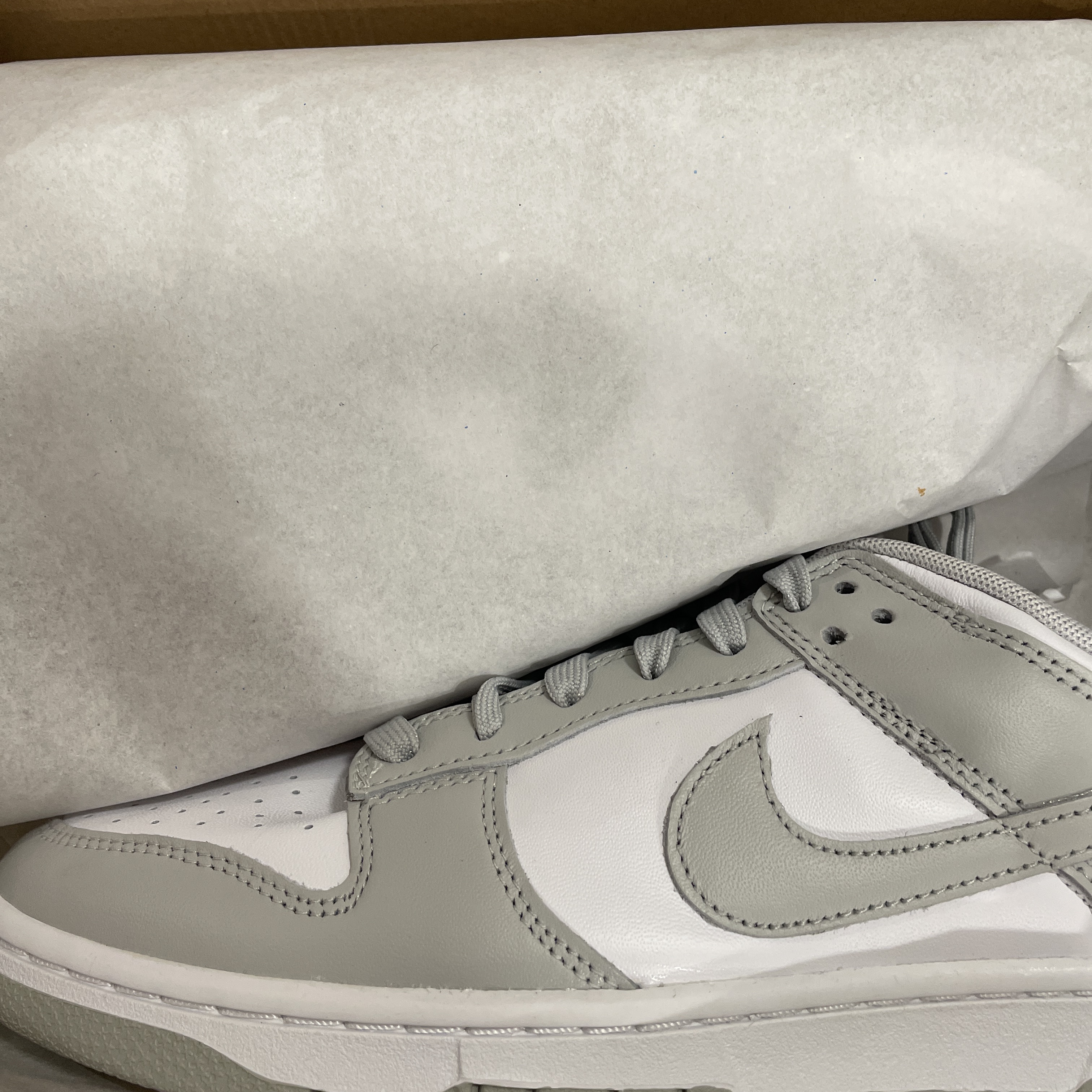 Nike Dunk Low Retro Grey Fog 착용 스타일