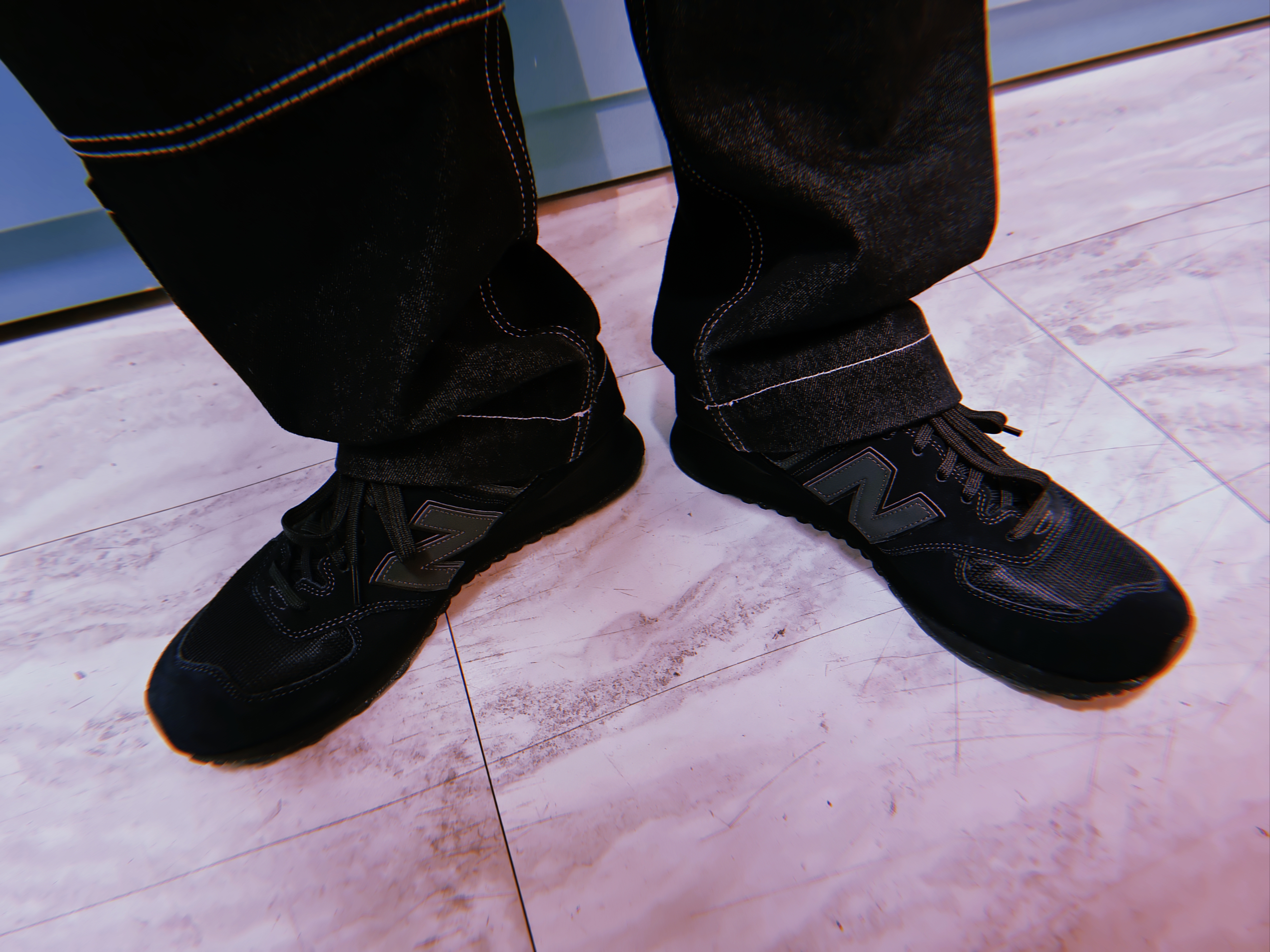 New Balance 574 Triple Black - D Standard 착용 스타일 - 1