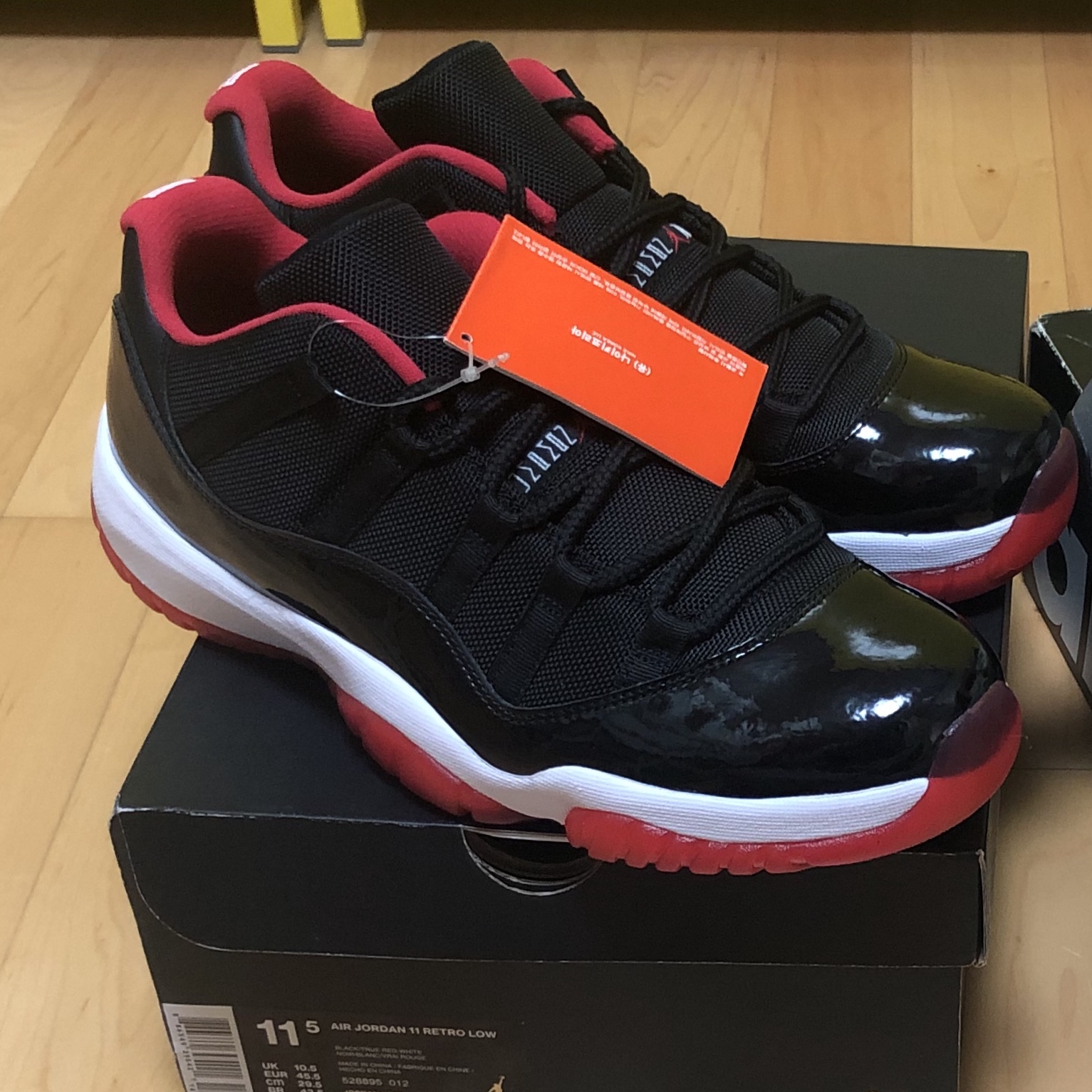 Jordan 11 Retro Low Bred 착용 스타일