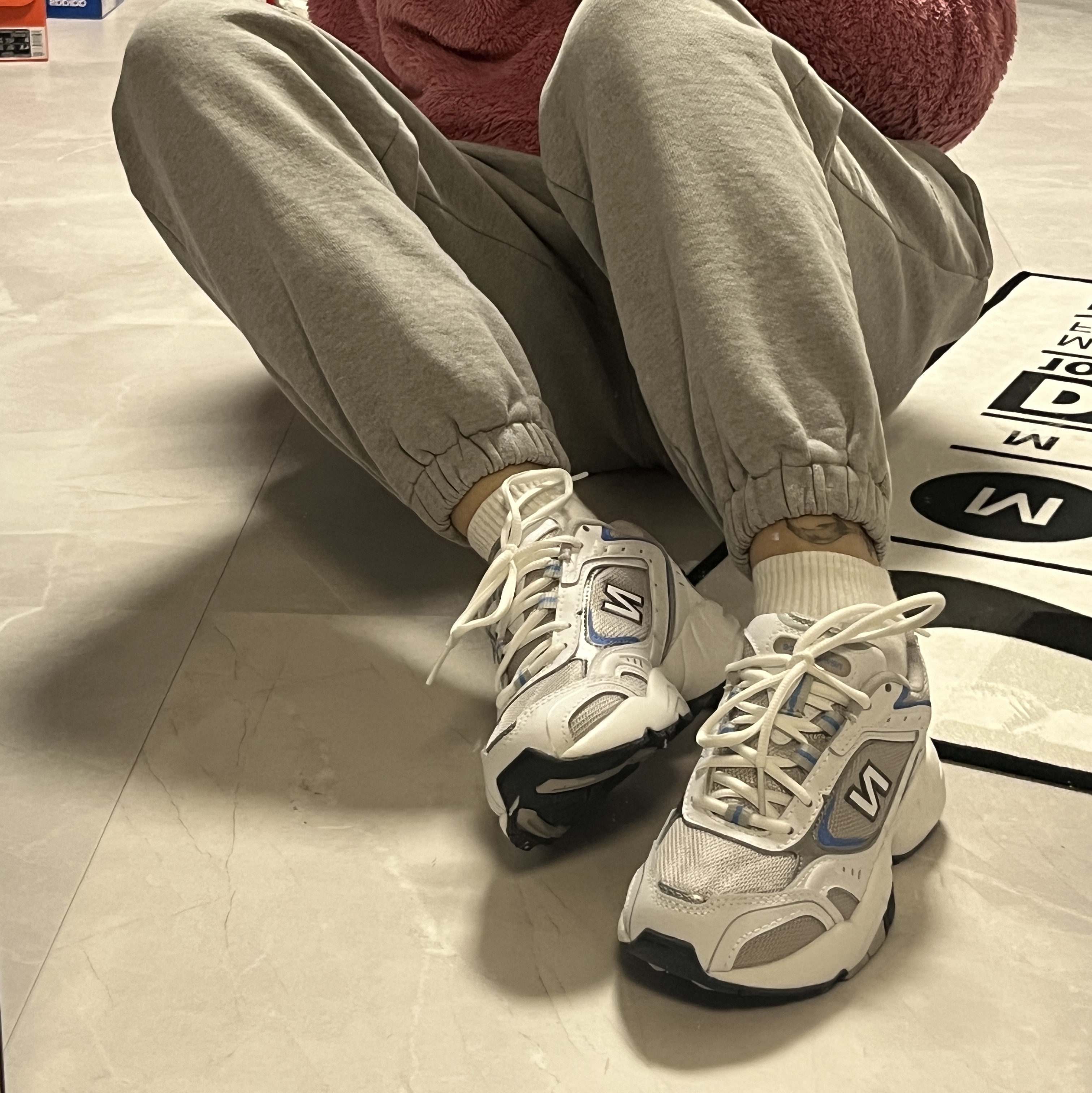 (W) New Balance 452 Chunky 착용 스타일 - 2