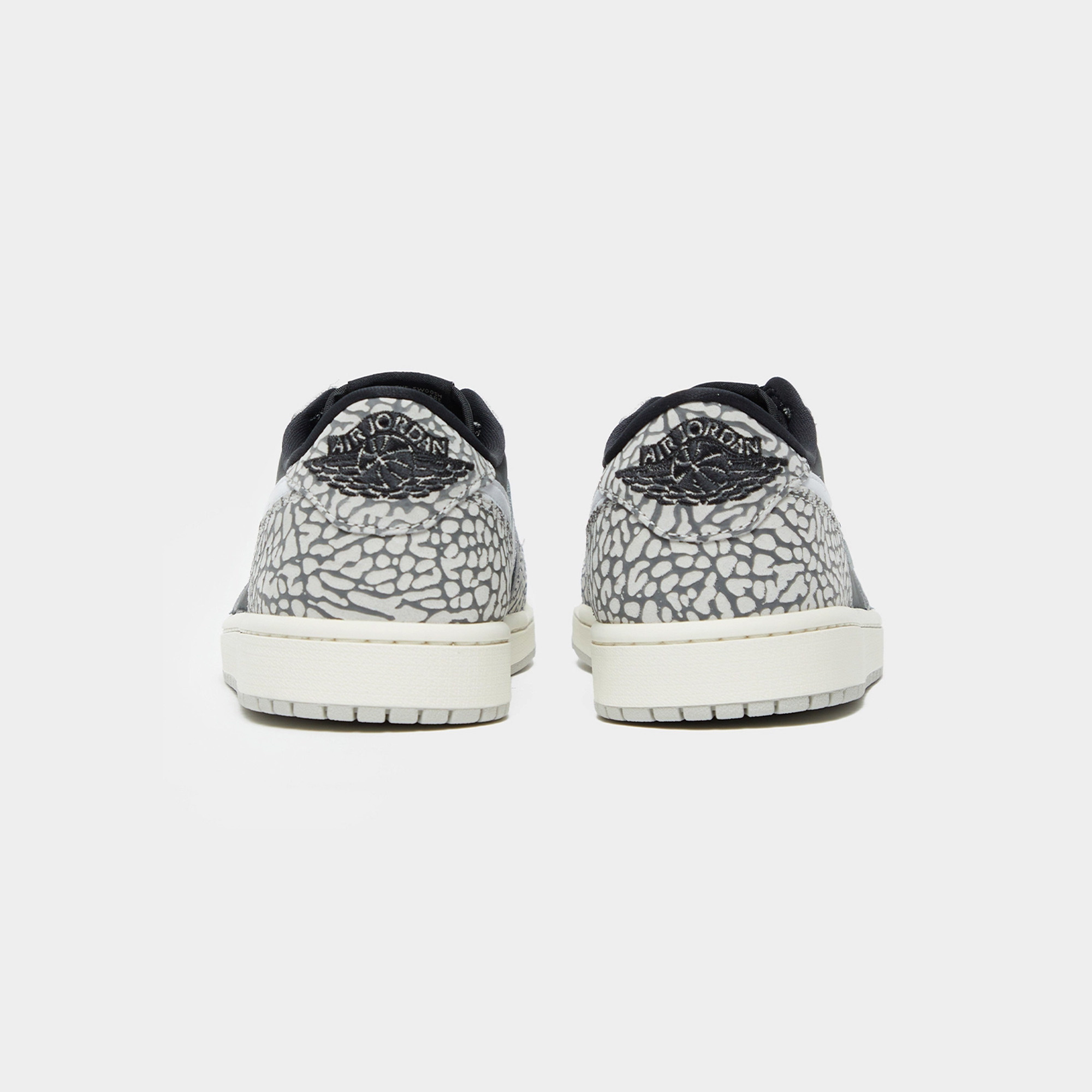 Jordan 1 Retro Low OG Black Cement 착용 스타일 - 4